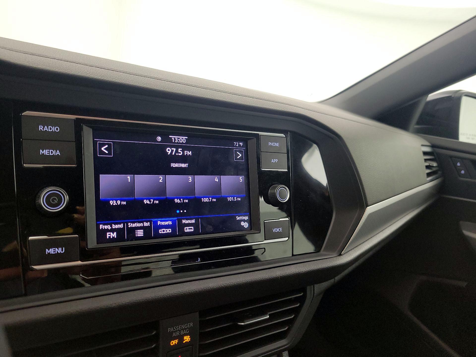 Thumbnail: 2024 Volkswagen Jetta - 14