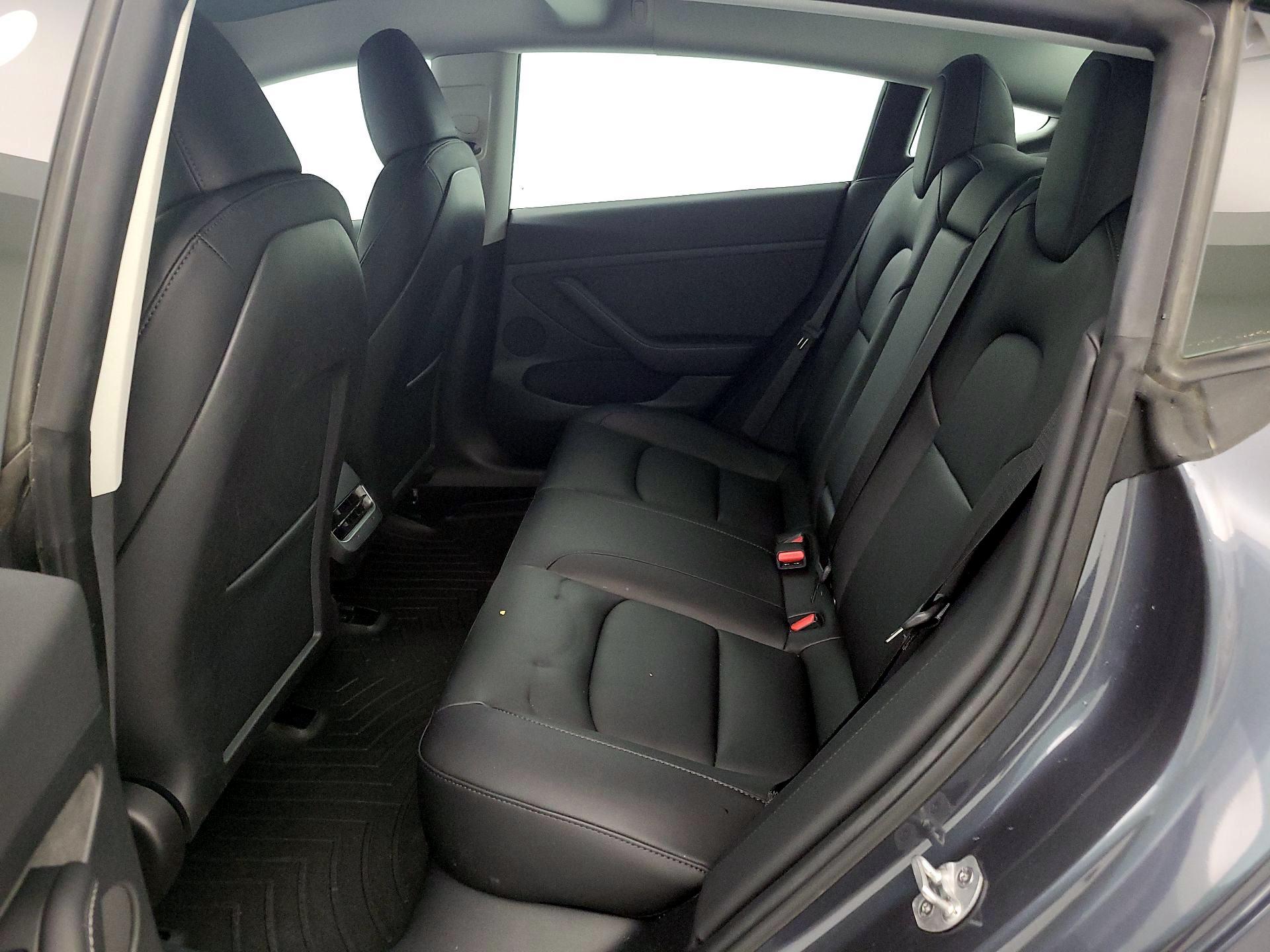 Thumbnail: 2023 Tesla Model 3 - 20