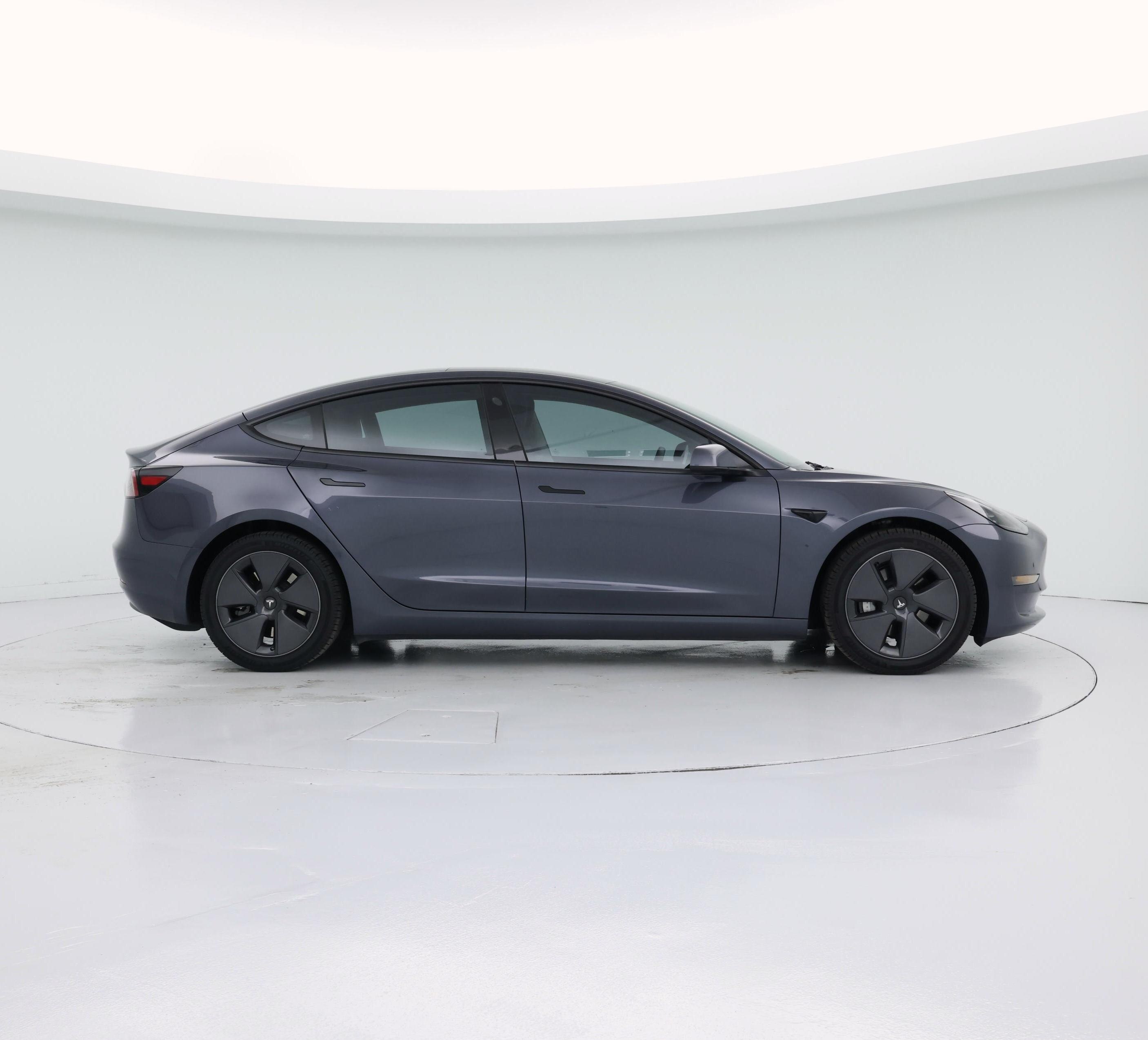 Thumbnail: 2023 Tesla Model 3 - 7