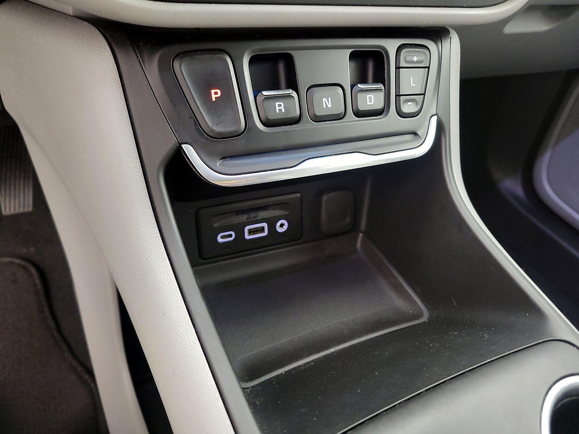 Thumbnail: 2020 GMC Terrain - 17