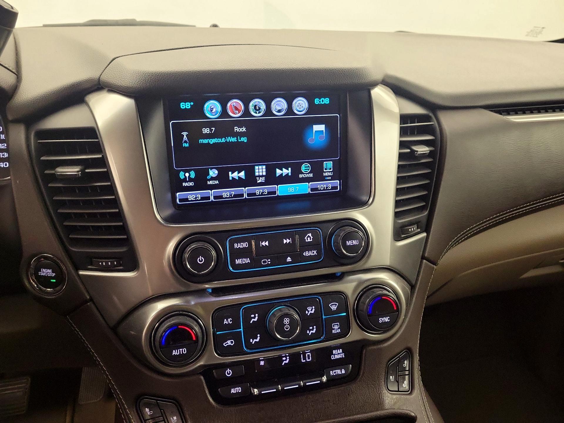 Thumbnail: 2019 Chevrolet Tahoe - 14