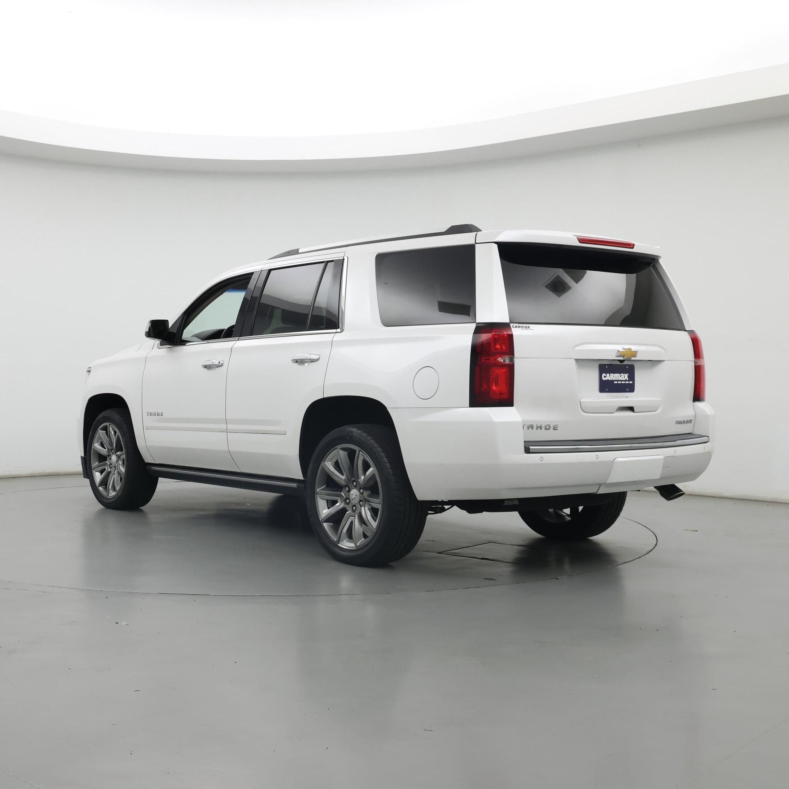 Thumbnail: 2019 Chevrolet Tahoe - 2