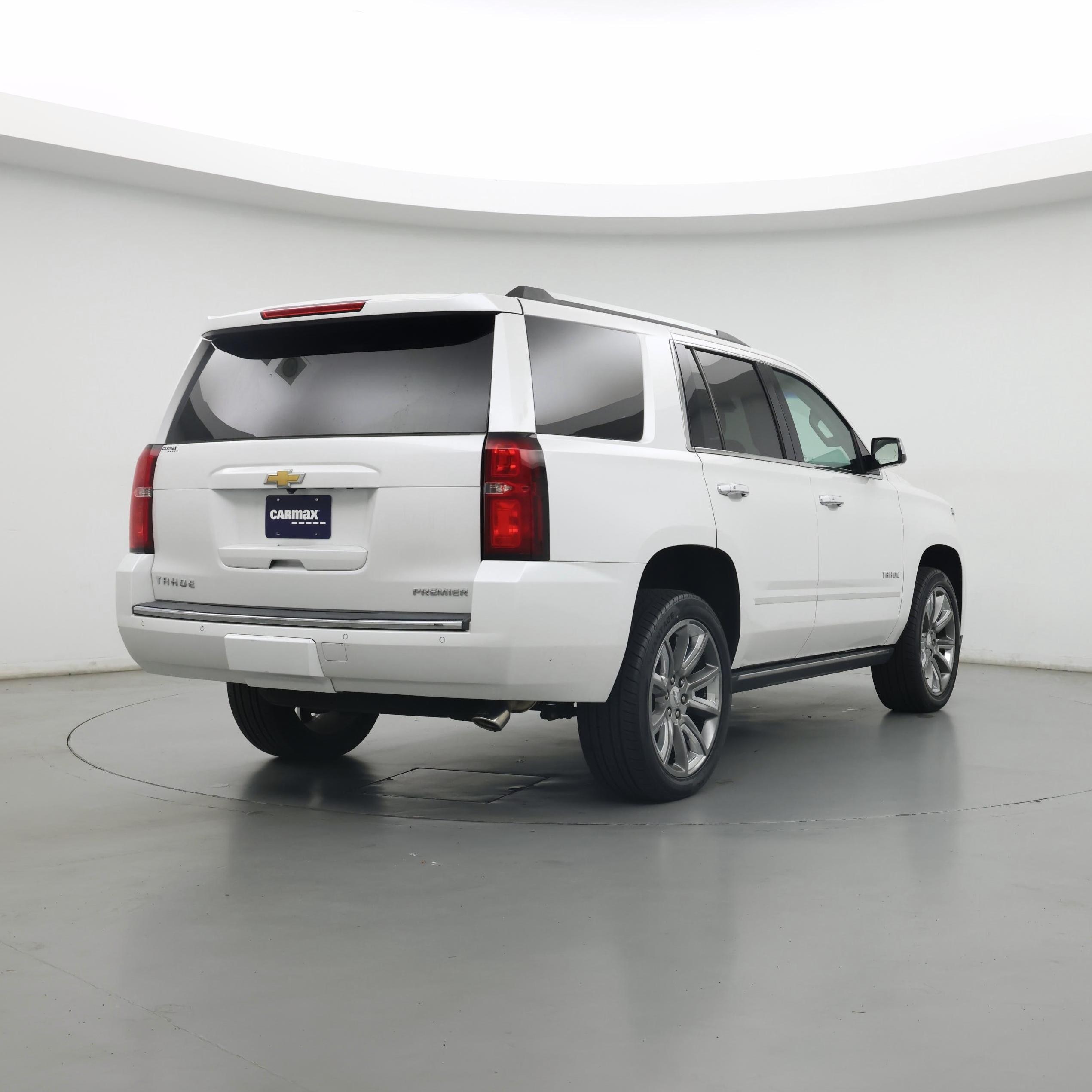 Thumbnail: 2019 Chevrolet Tahoe - 8