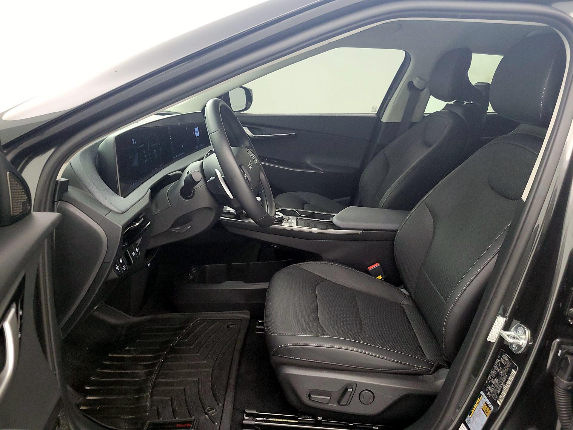 Thumbnail: 2023 Kia EV6 - 11