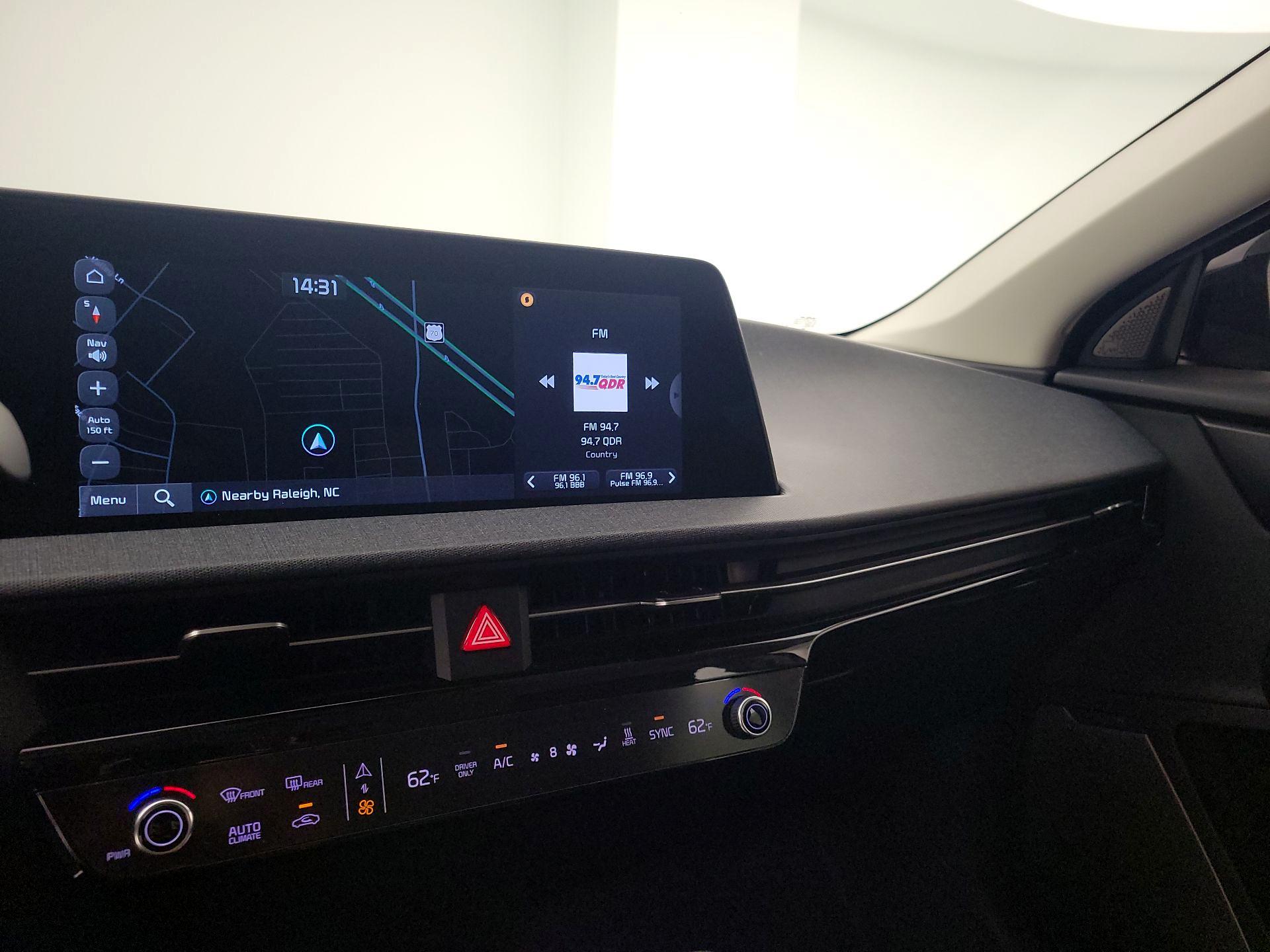 Thumbnail: 2023 Kia EV6 - 14