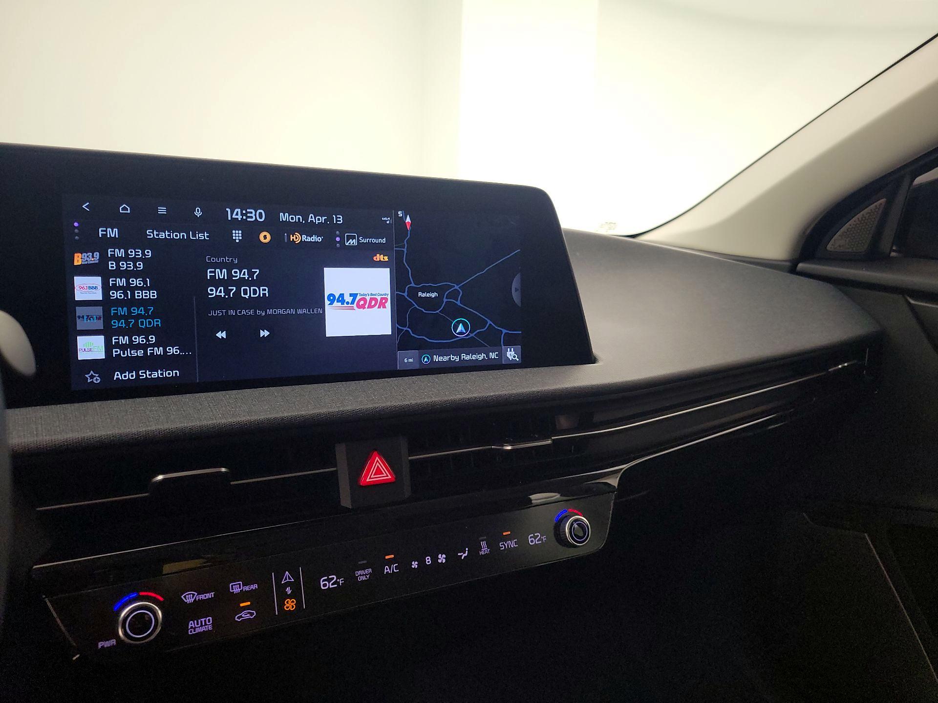 Thumbnail: 2023 Kia EV6 - 16