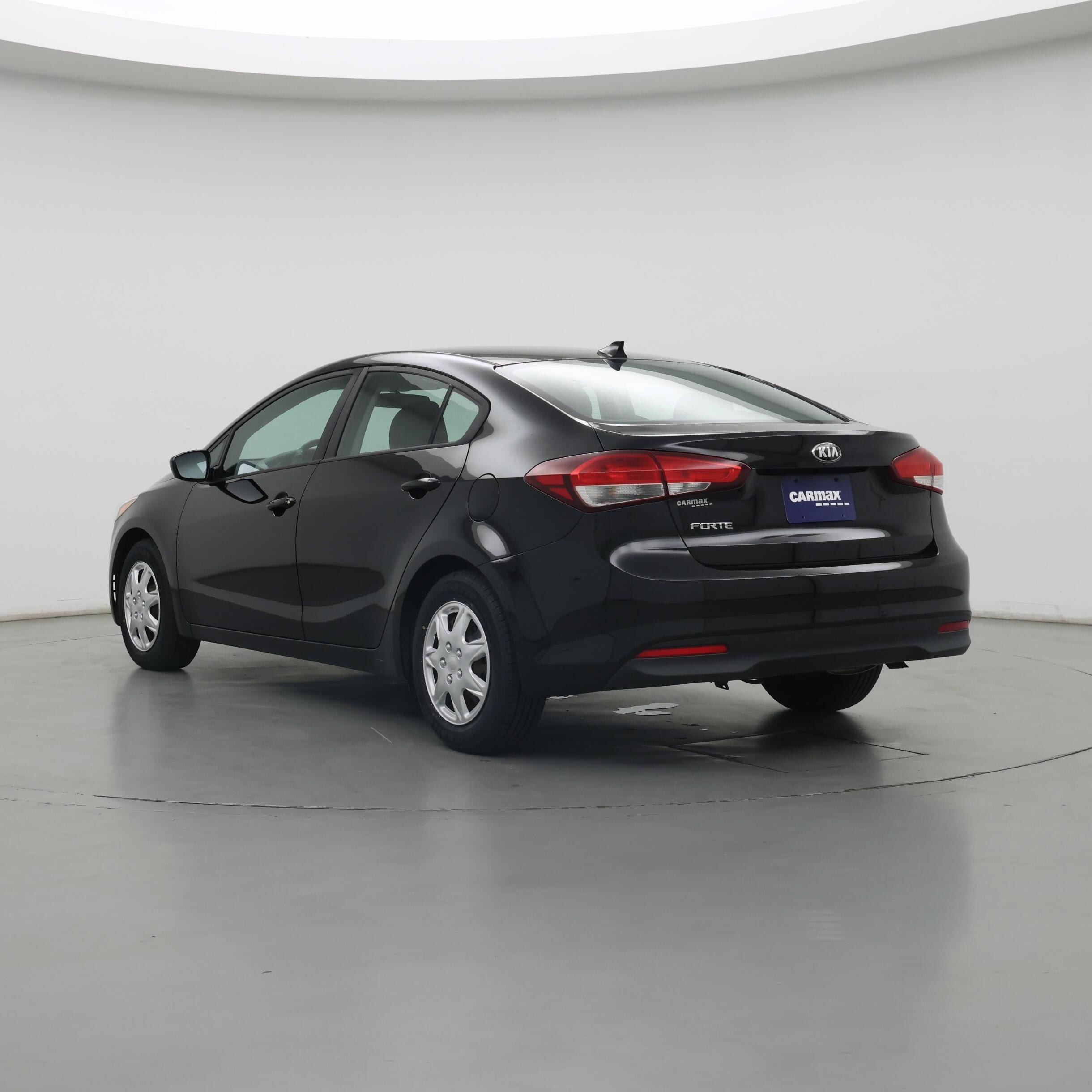 Thumbnail: 2017 Kia Forte - 2