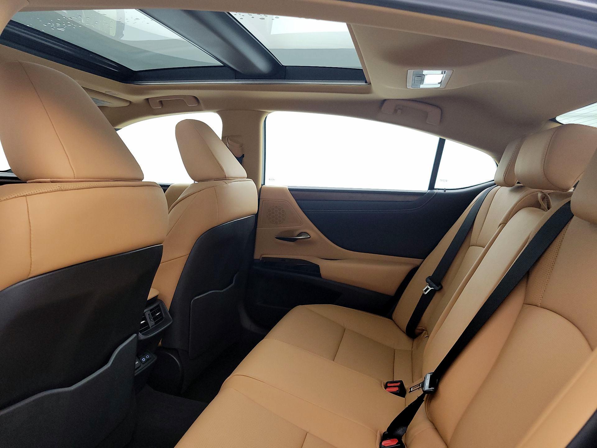 Thumbnail: 2025 Lexus ES - 19