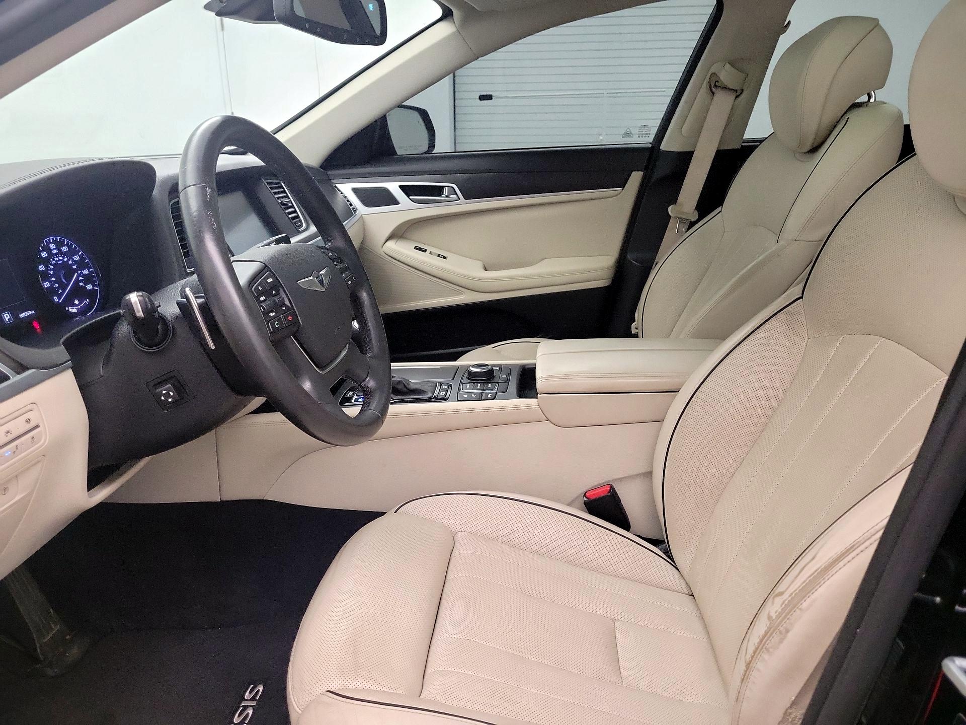 Thumbnail: 2017 Genesis G80 - 11