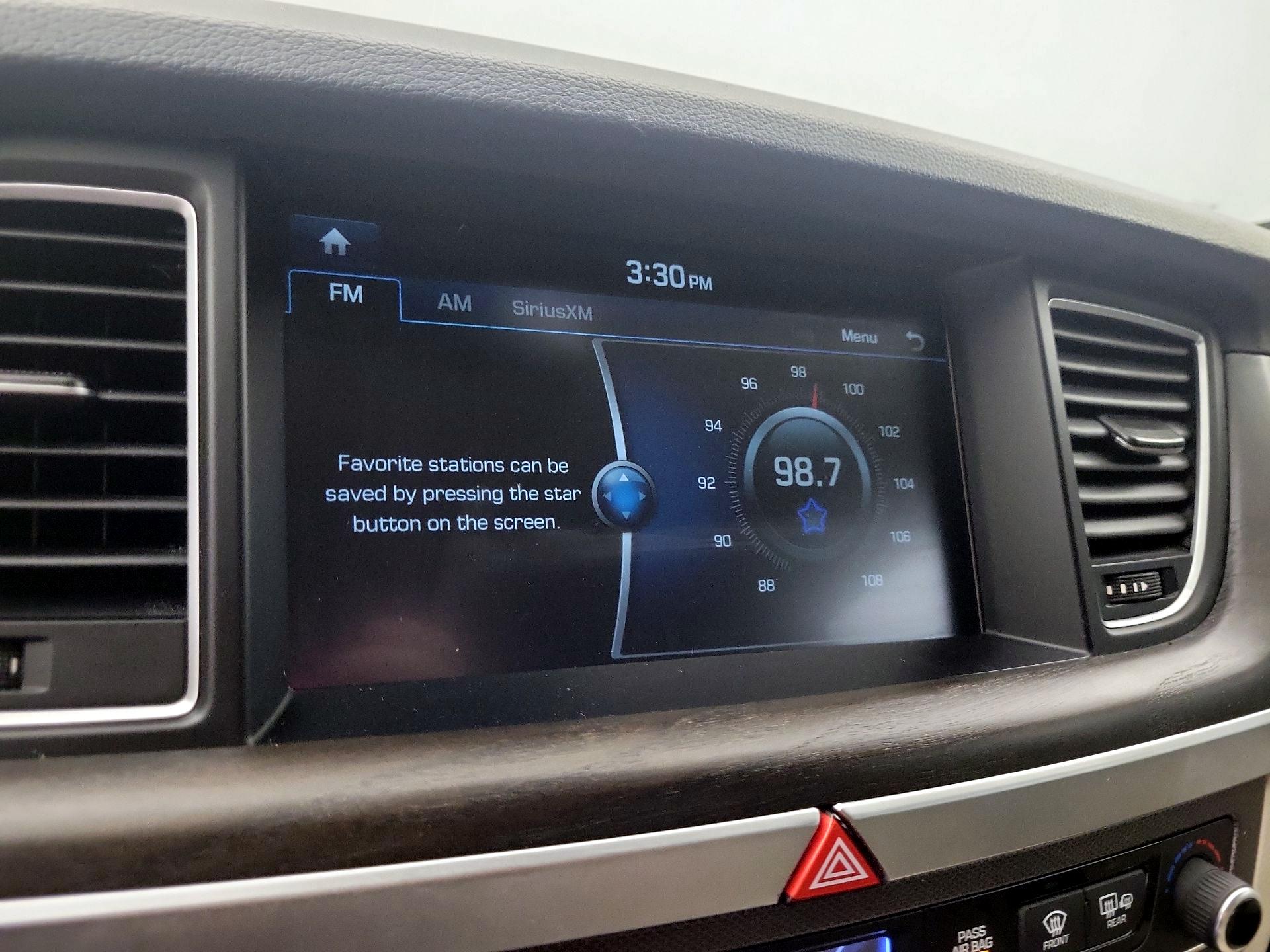 Thumbnail: 2017 Genesis G80 - 16