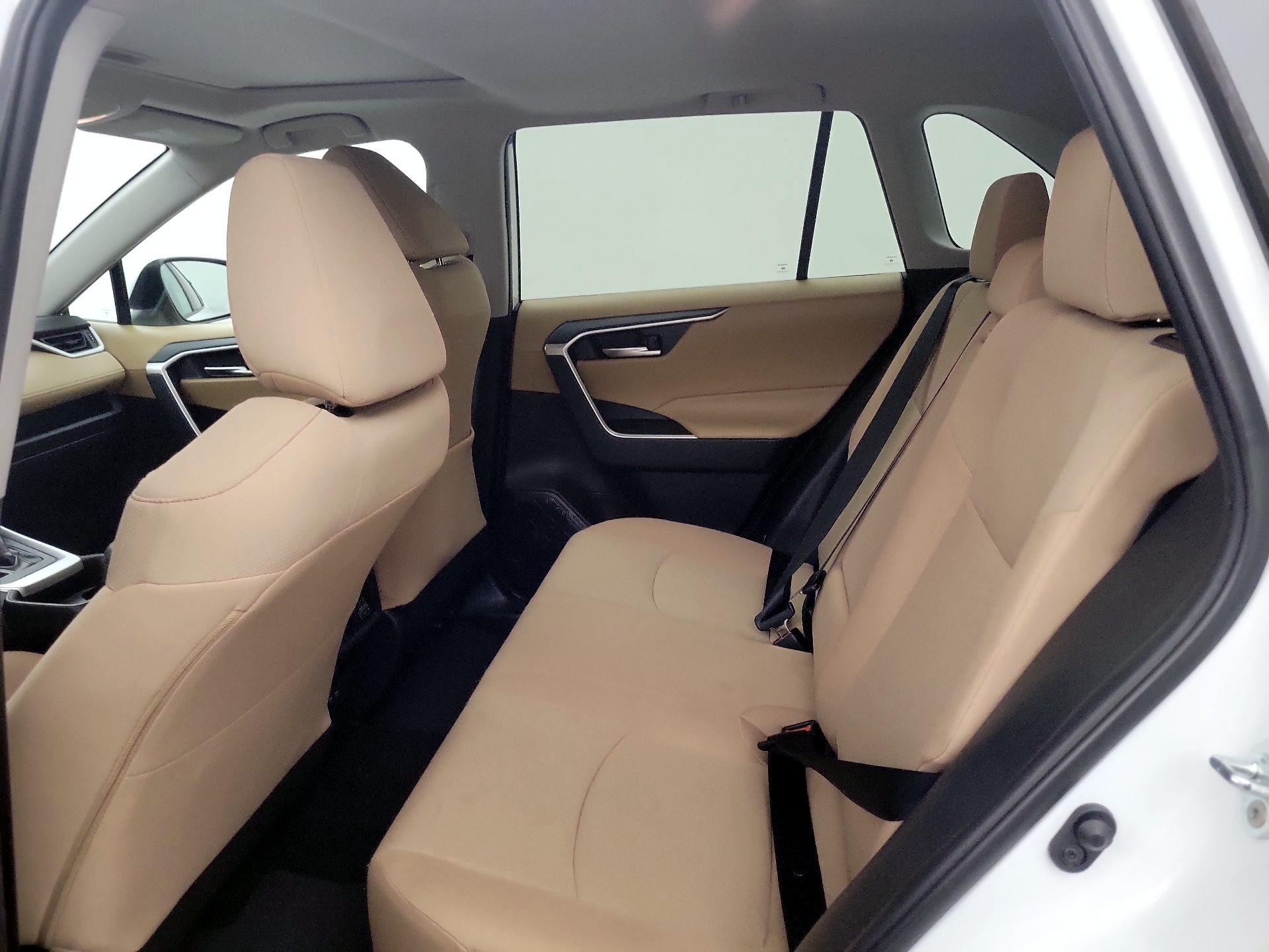 Thumbnail: 2019 Toyota RAV4 - 20