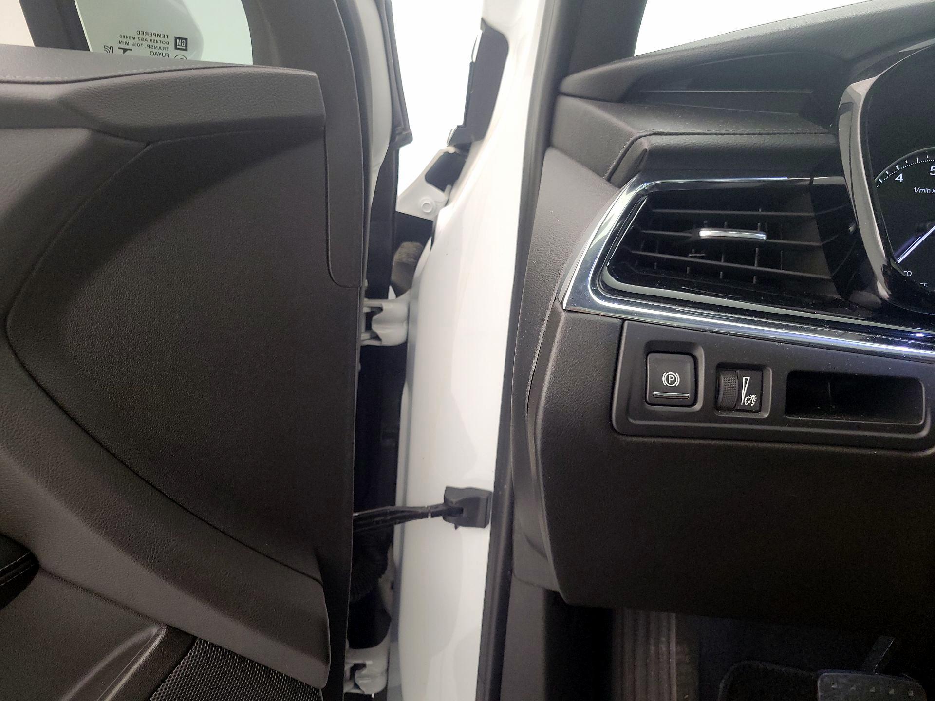 Thumbnail: 2020 Cadillac XT6 - 13