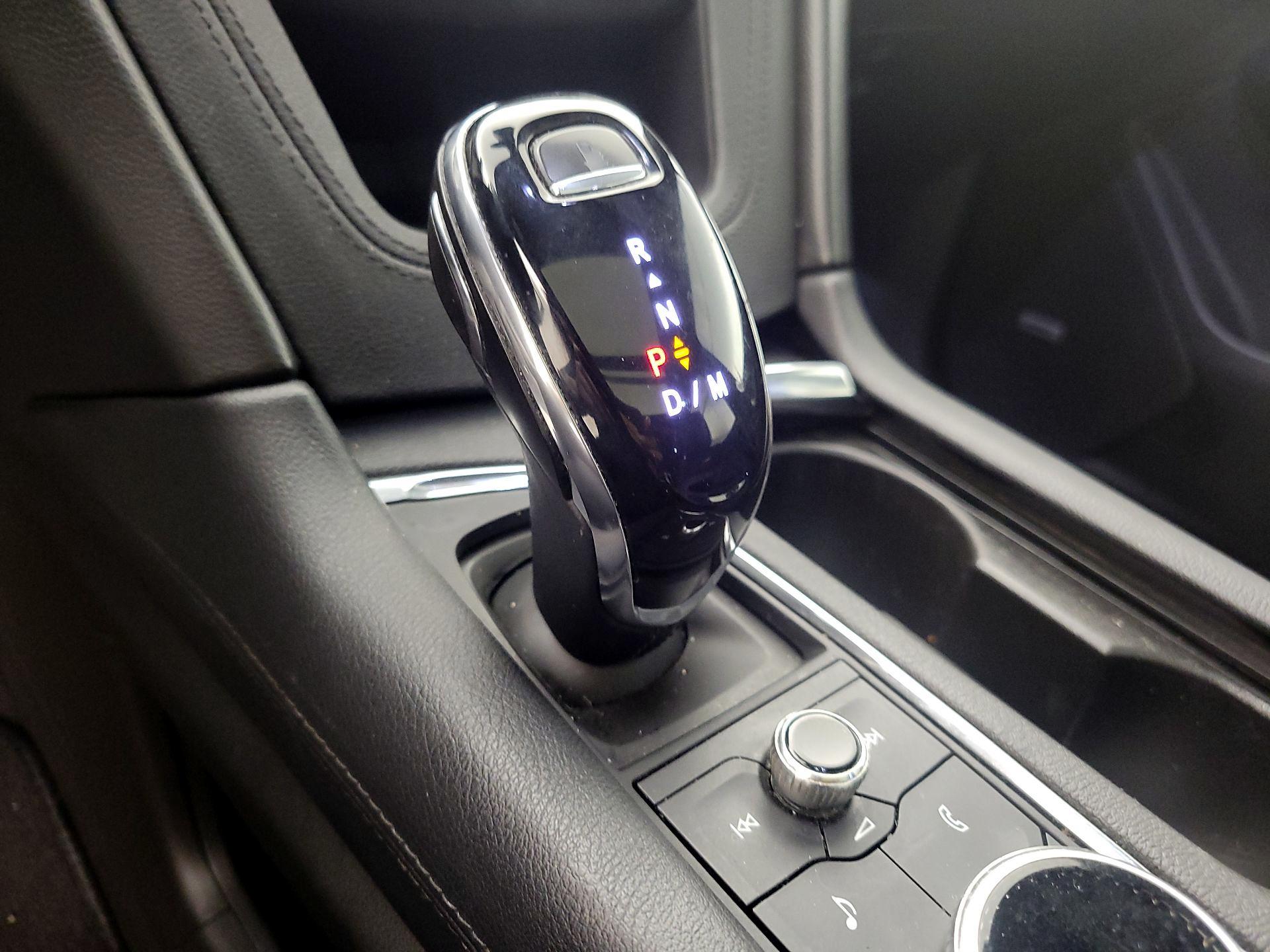 Thumbnail: 2020 Cadillac XT6 - 17