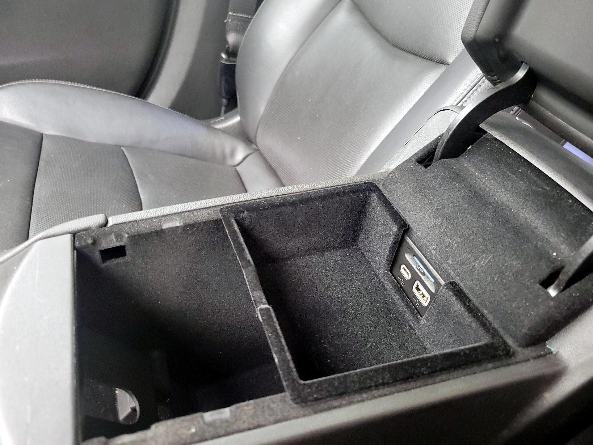 Thumbnail: 2020 Cadillac XT6 - 18