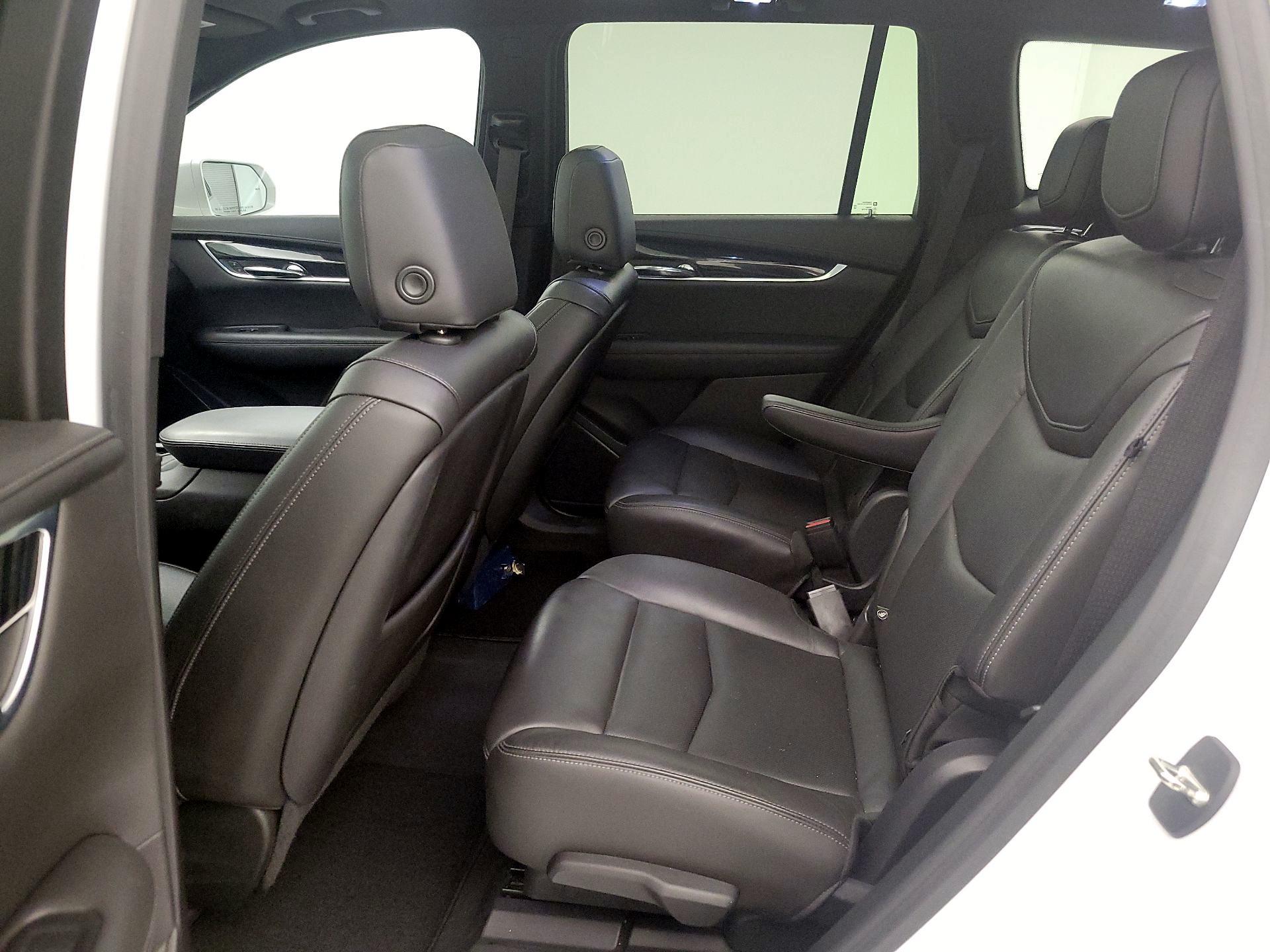 Thumbnail: 2020 Cadillac XT6 - 20