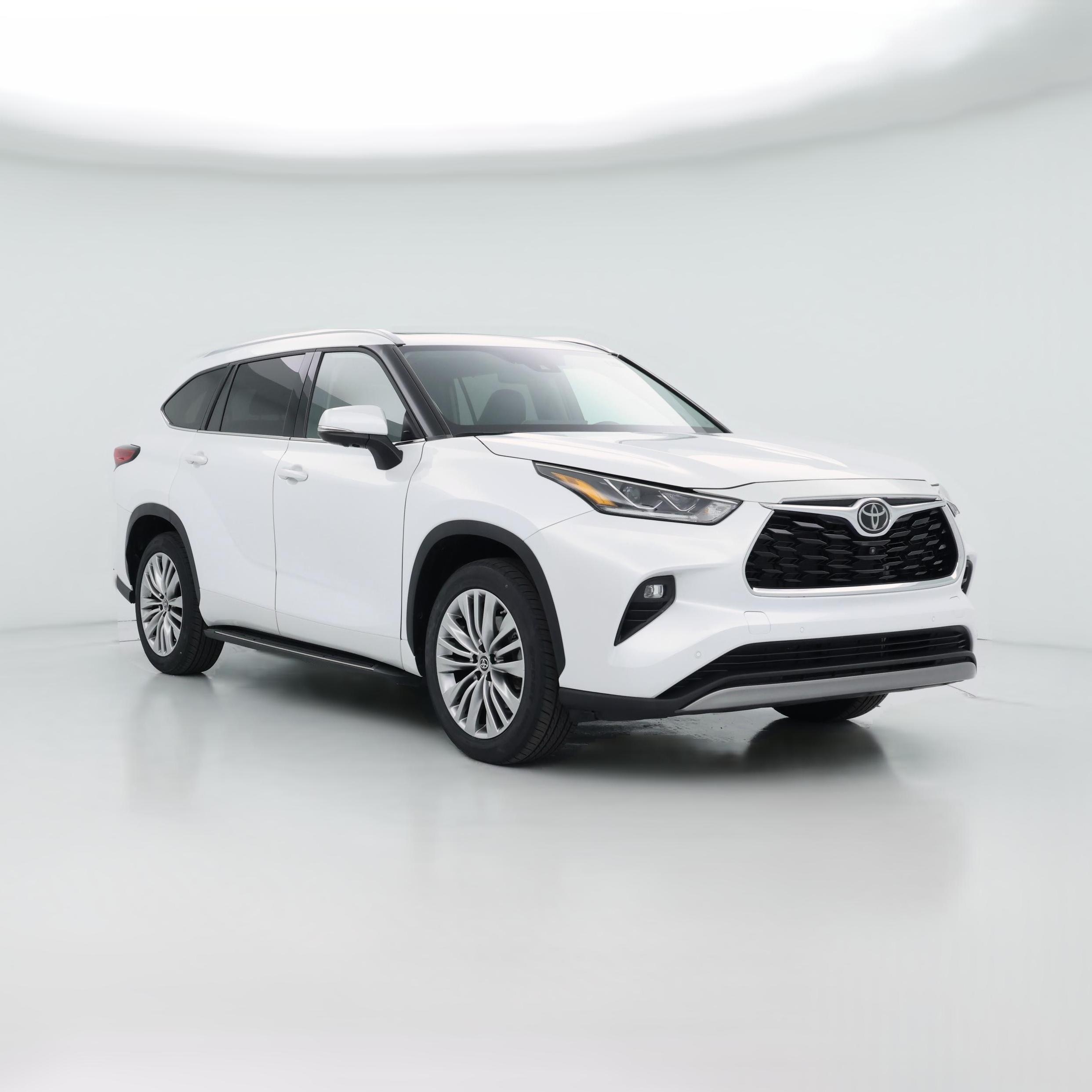 Thumbnail: 2023 Toyota Highlander - 1