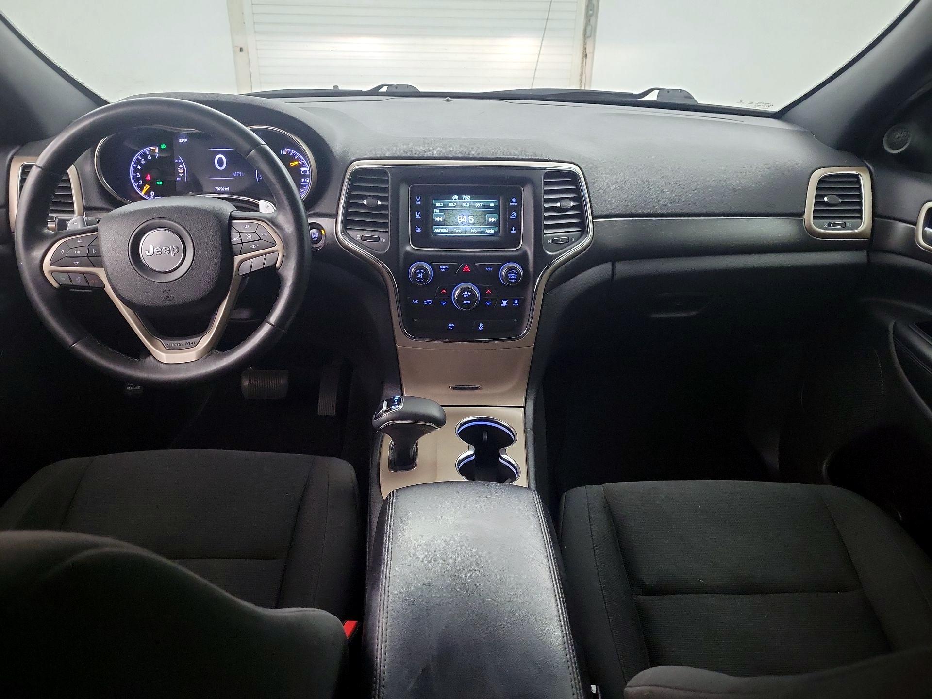 Thumbnail: 2015 Jeep Grand Cherokee - 9