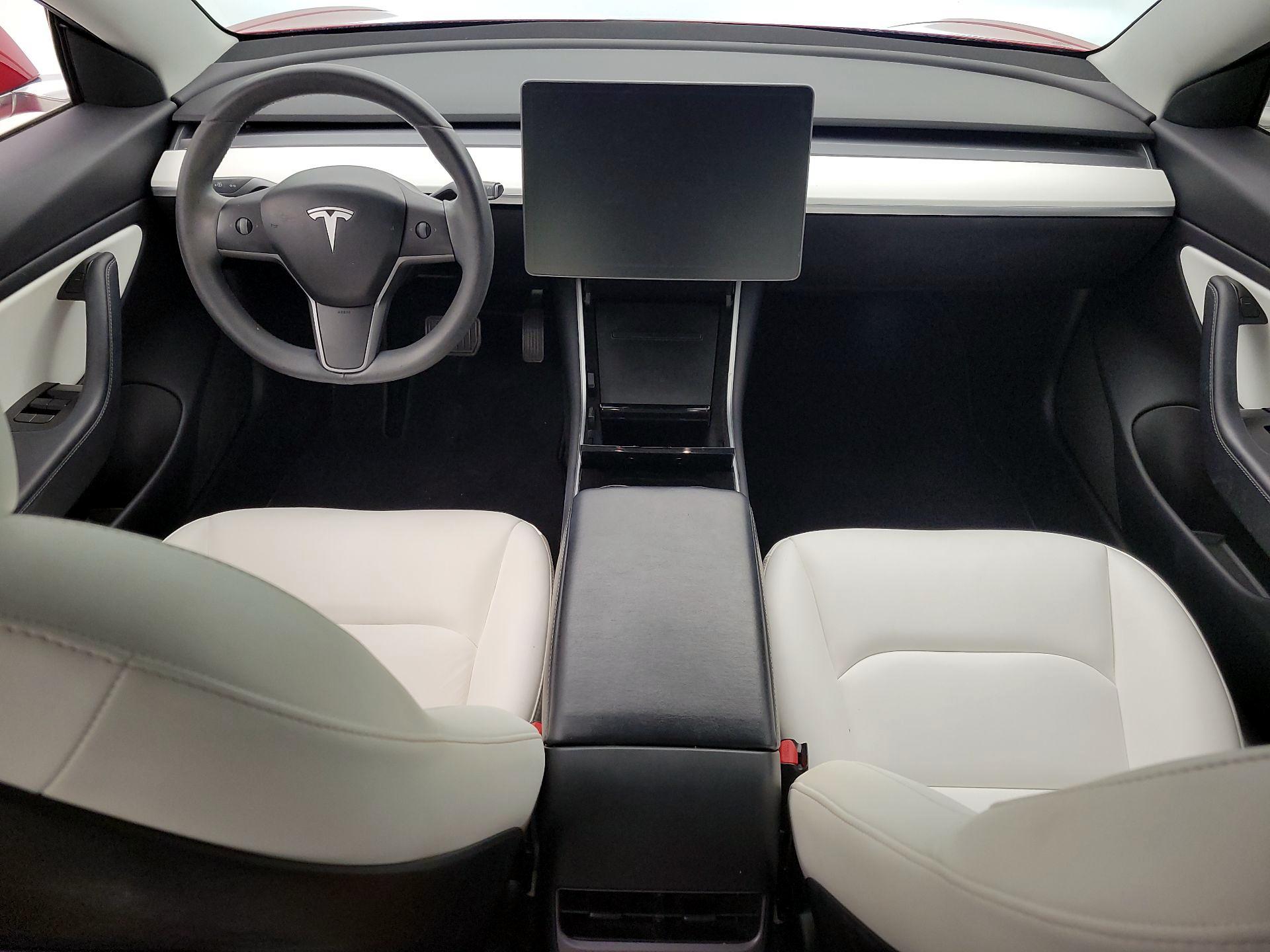 Thumbnail: 2020 Tesla Model 3 - 9