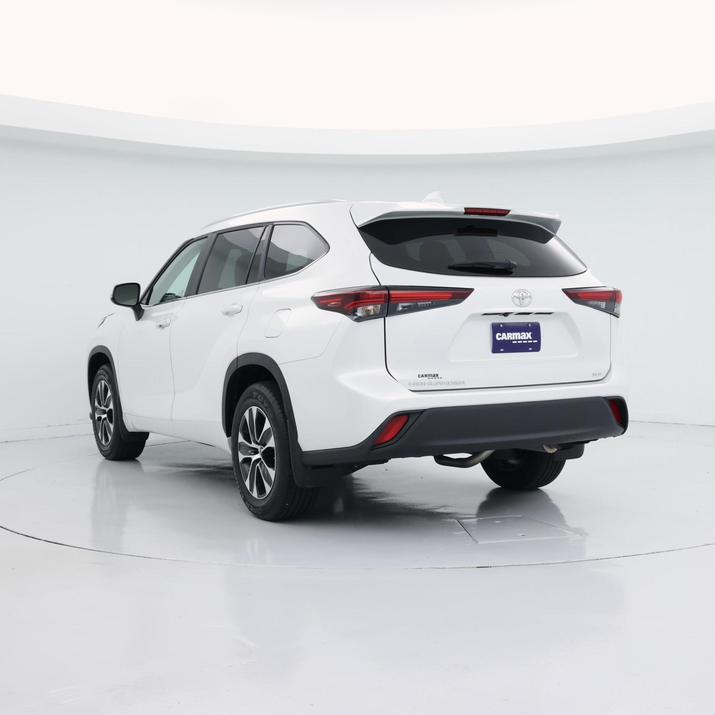 Thumbnail: 2024 Toyota Highlander - 2