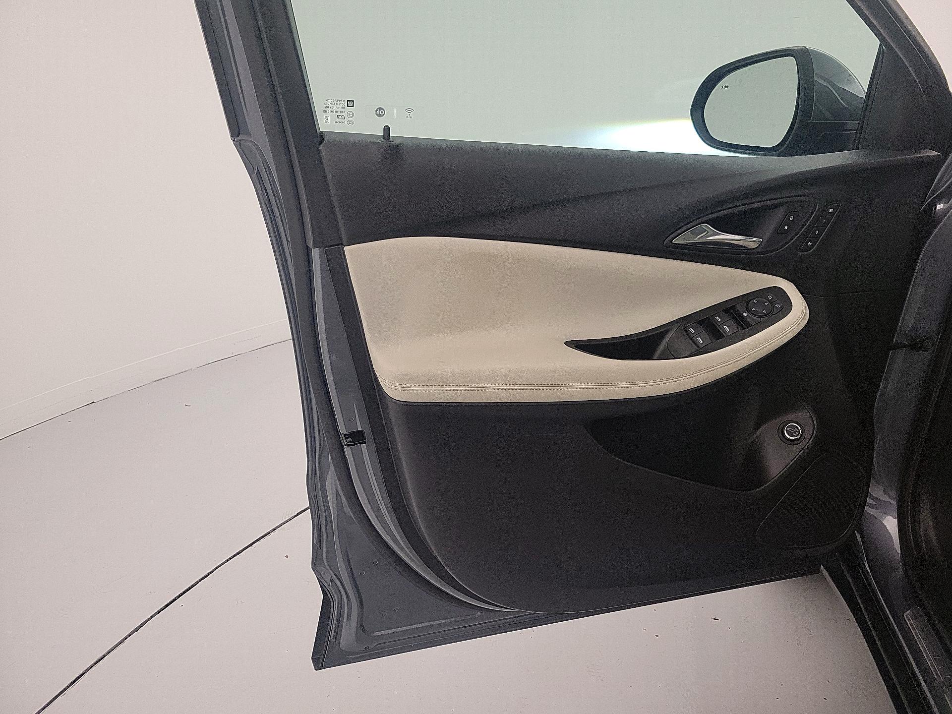 Thumbnail: 2022 Buick Encore GX - 12