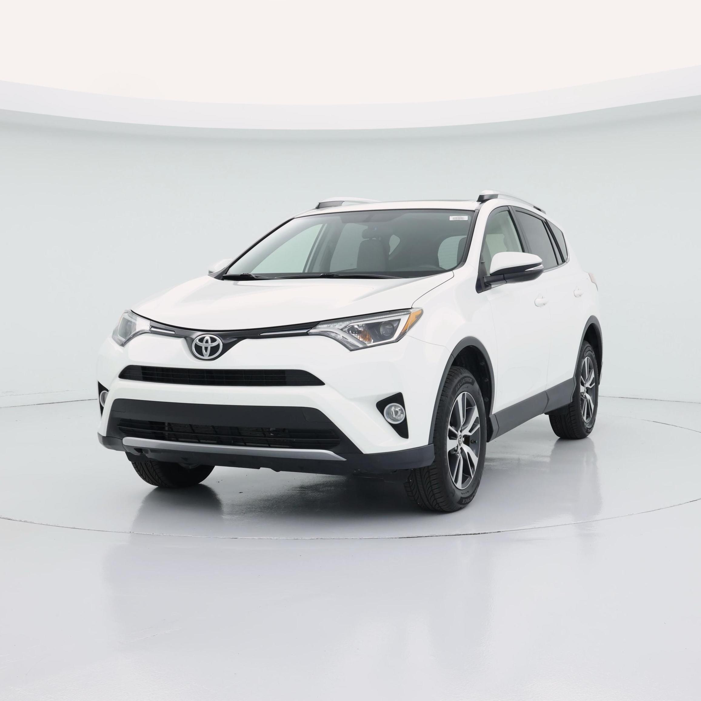 Thumbnail: 2016 Toyota RAV4 - 4