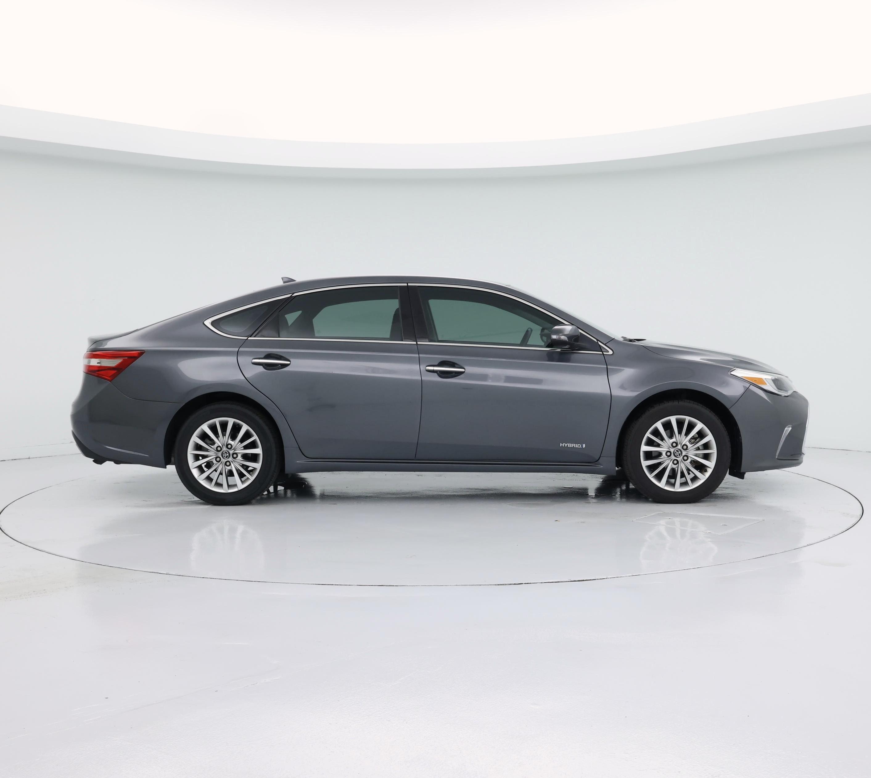 Thumbnail: 2017 Toyota Avalon - 7
