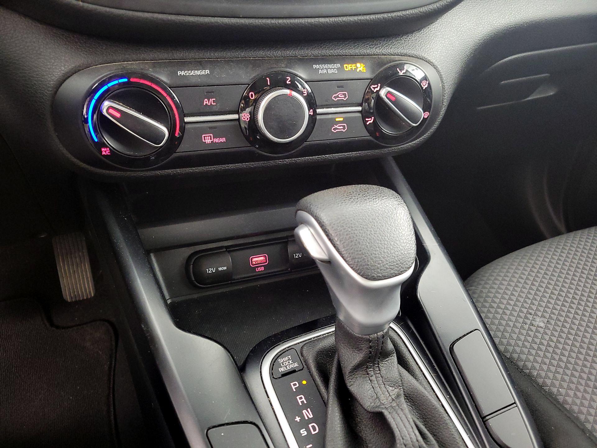 Thumbnail: 2022 Kia Soul - 16