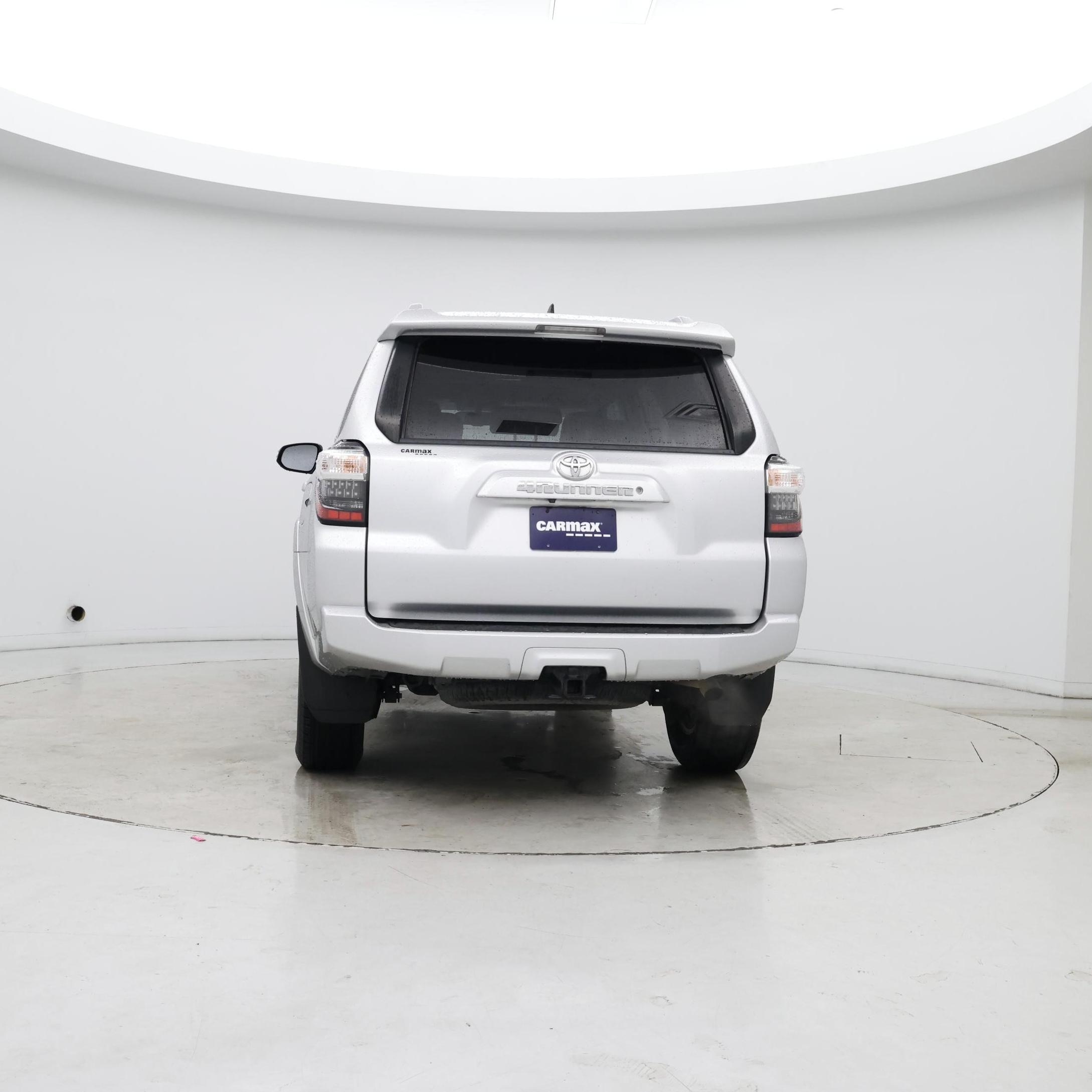 Thumbnail: 2017 Toyota 4Runner - 6