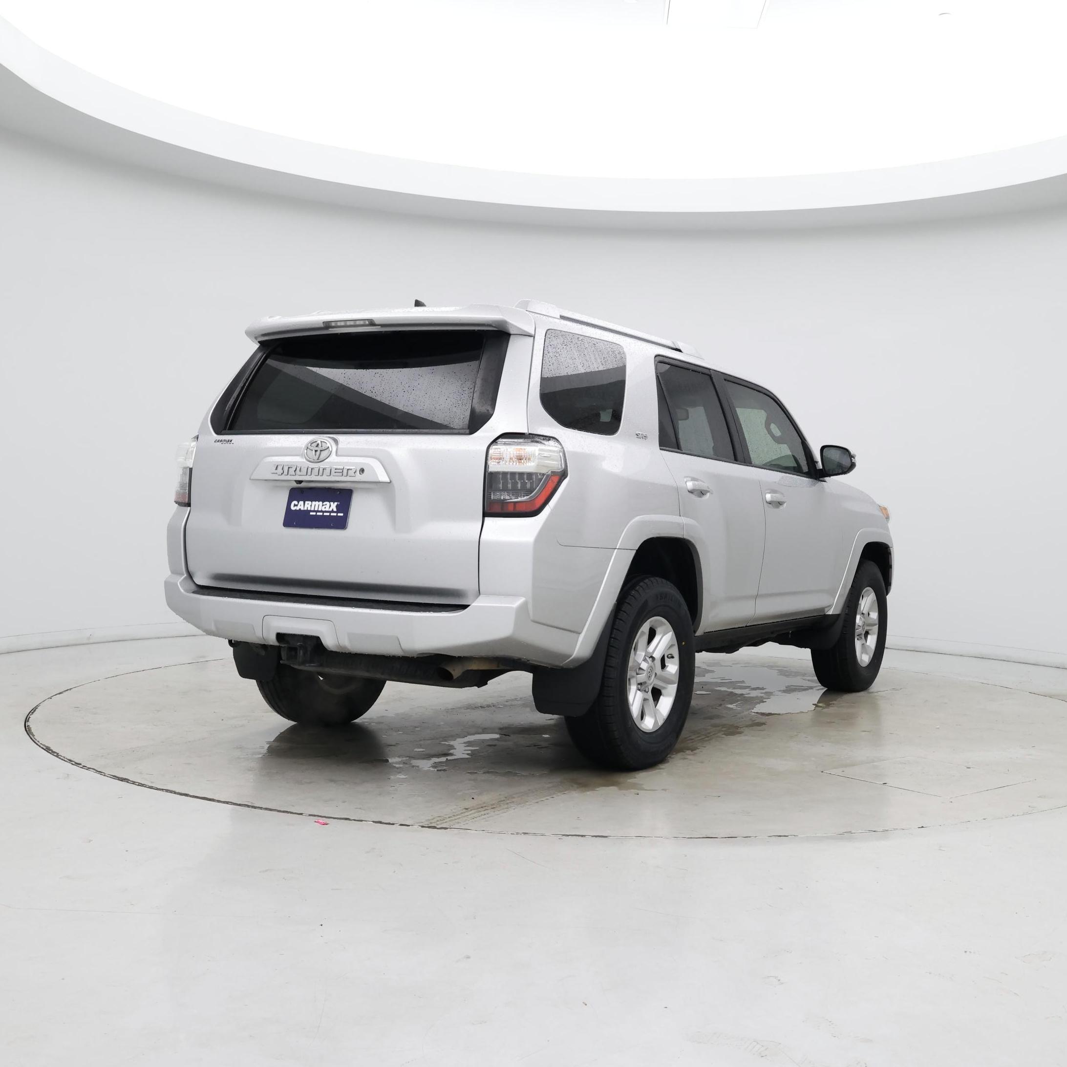 Thumbnail: 2017 Toyota 4Runner - 8