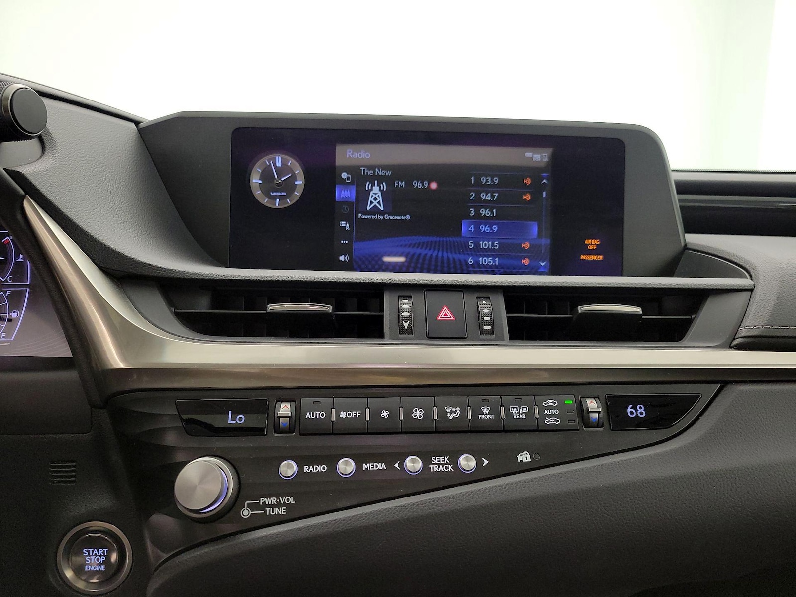 2021 Lexus ES 350 - Photo 16