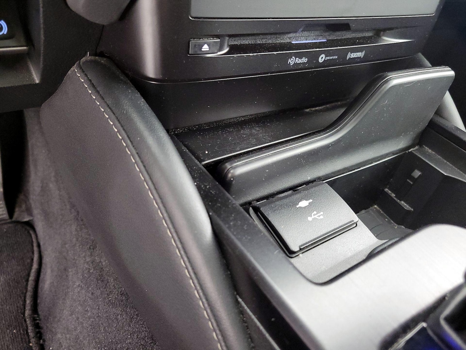 2021 Lexus ES 350 - Photo 19