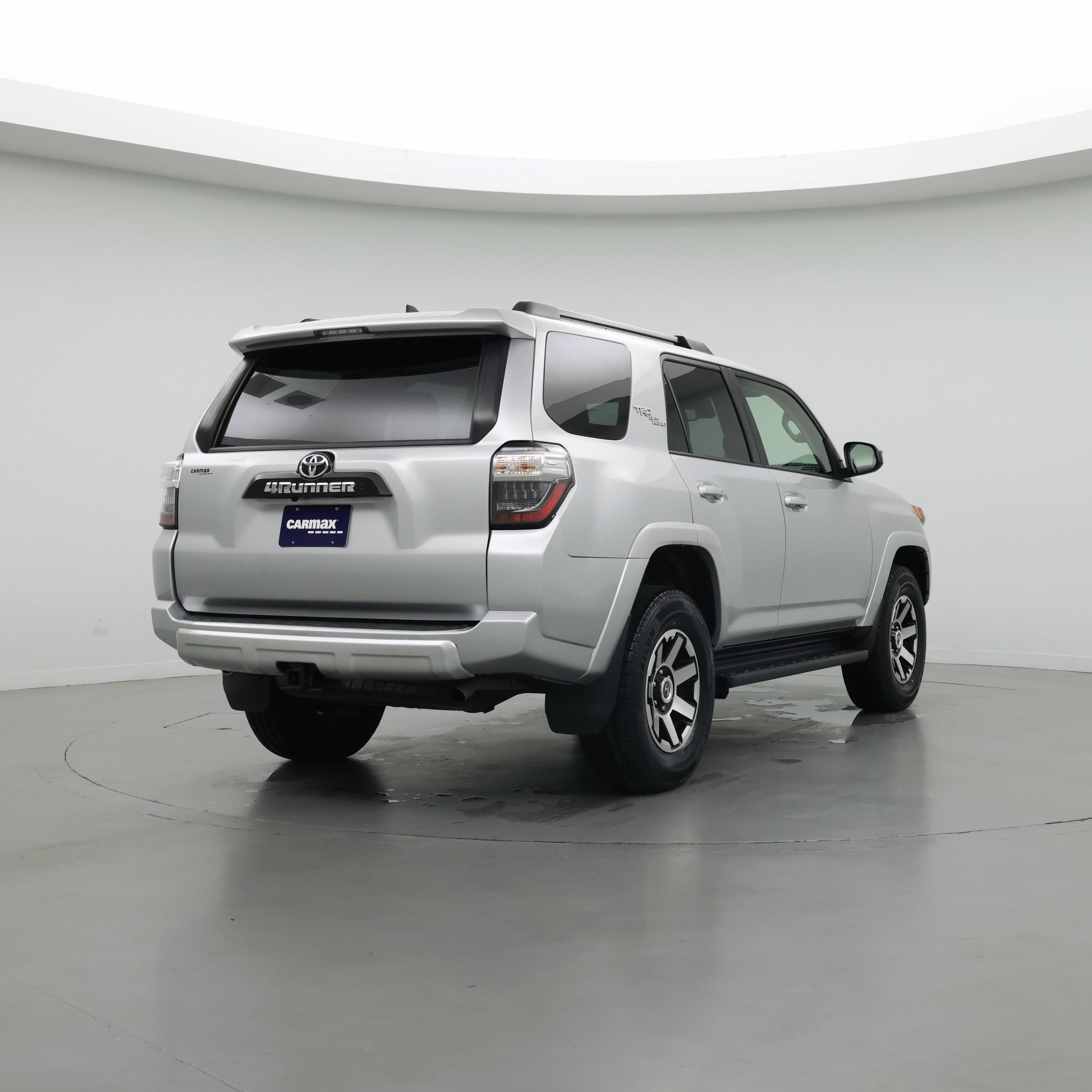 Thumbnail: 2022 Toyota 4Runner - 8