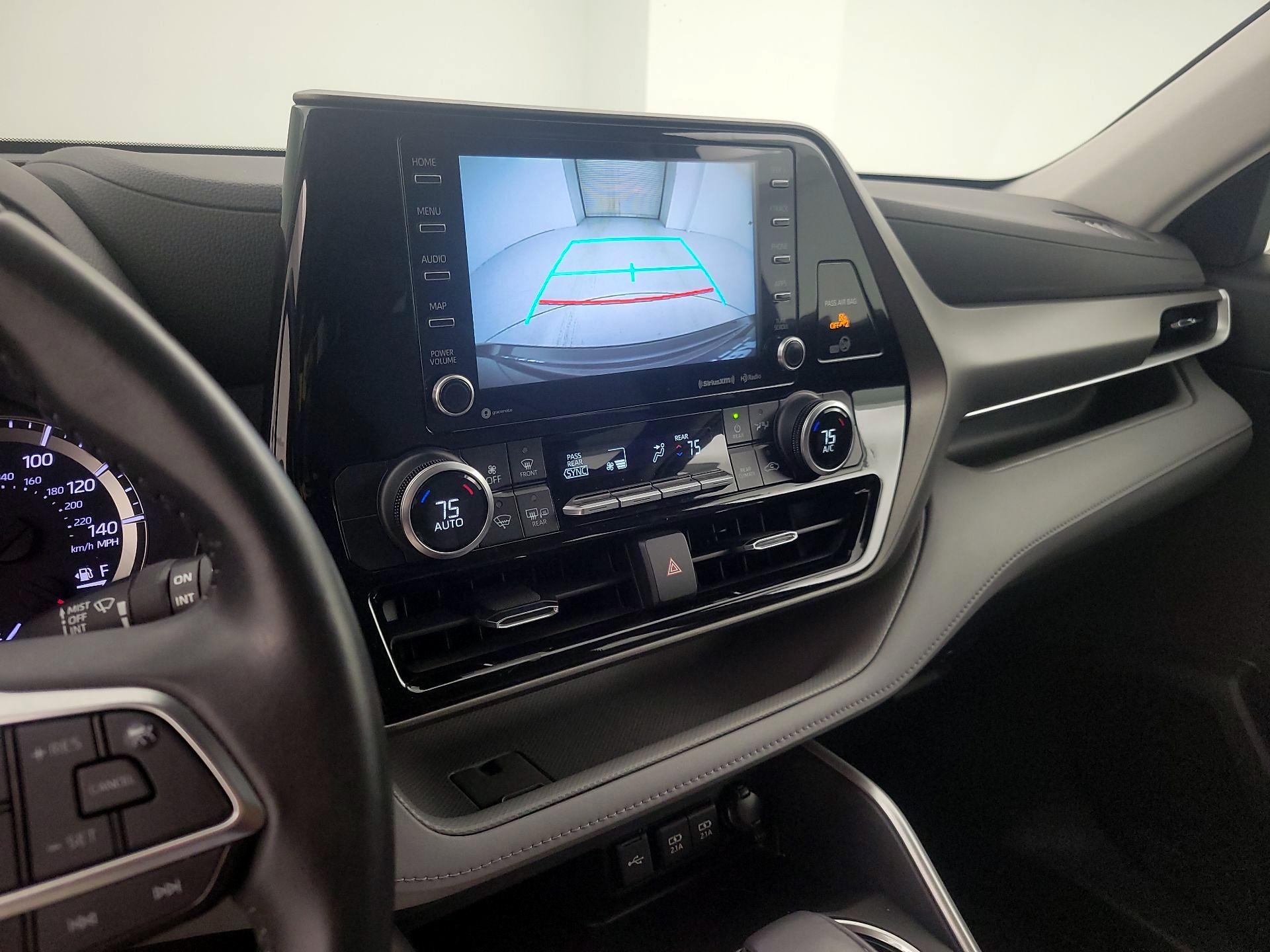 Thumbnail: 2021 Toyota Highlander - 14