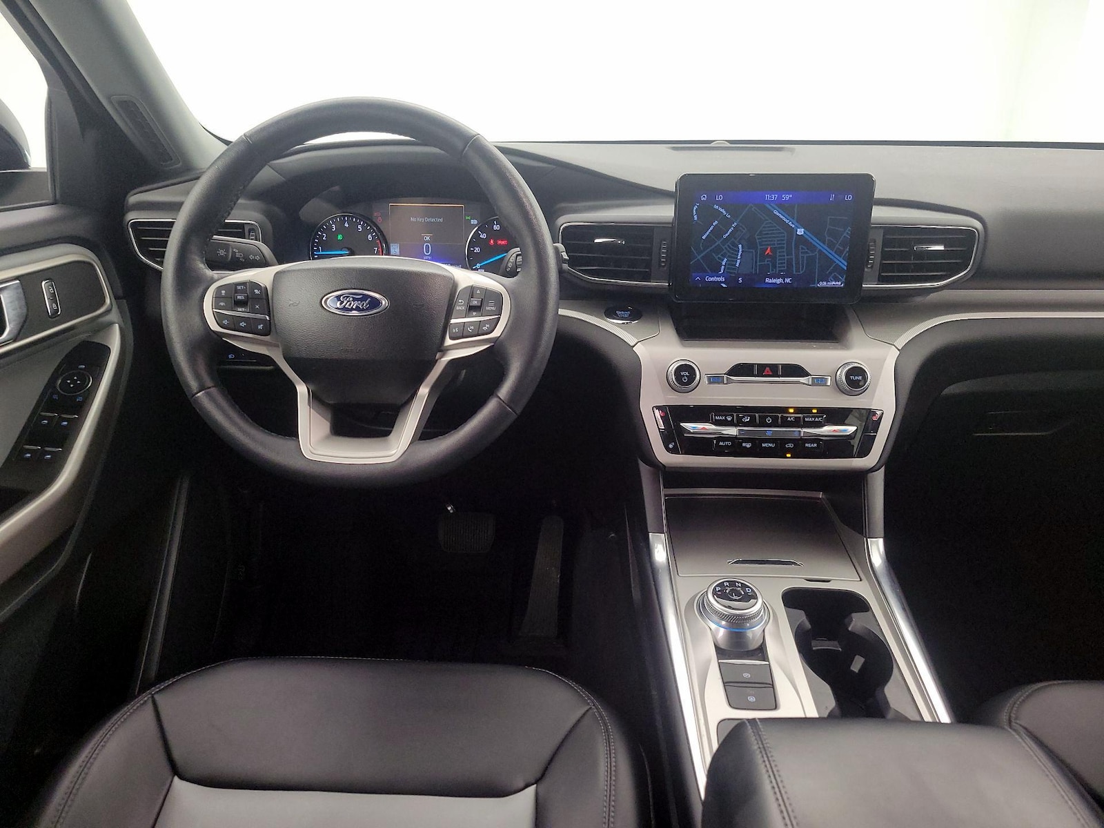 2024 Ford Explorer XLT - Photo 11