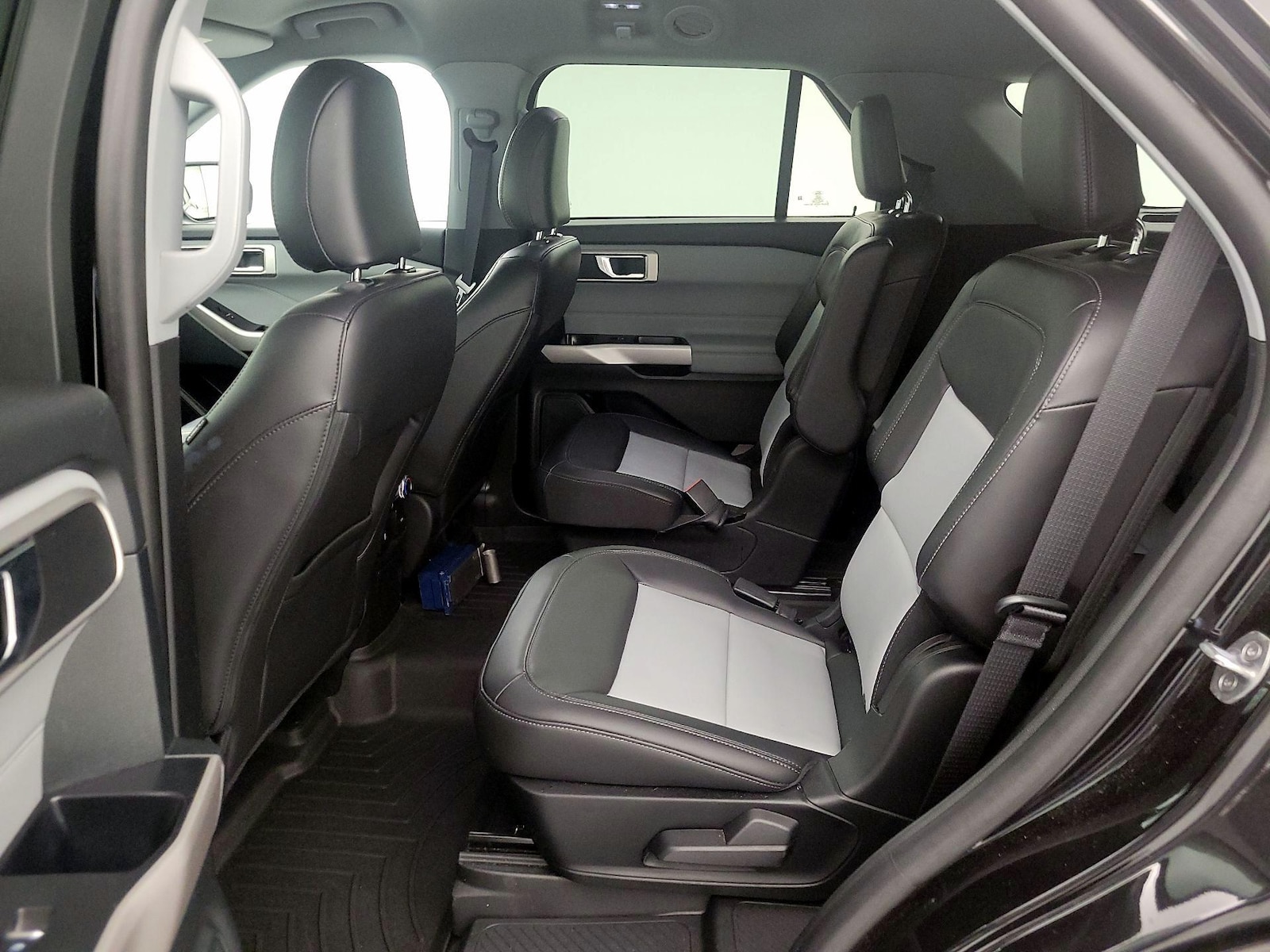 2024 Ford Explorer XLT - Photo 21
