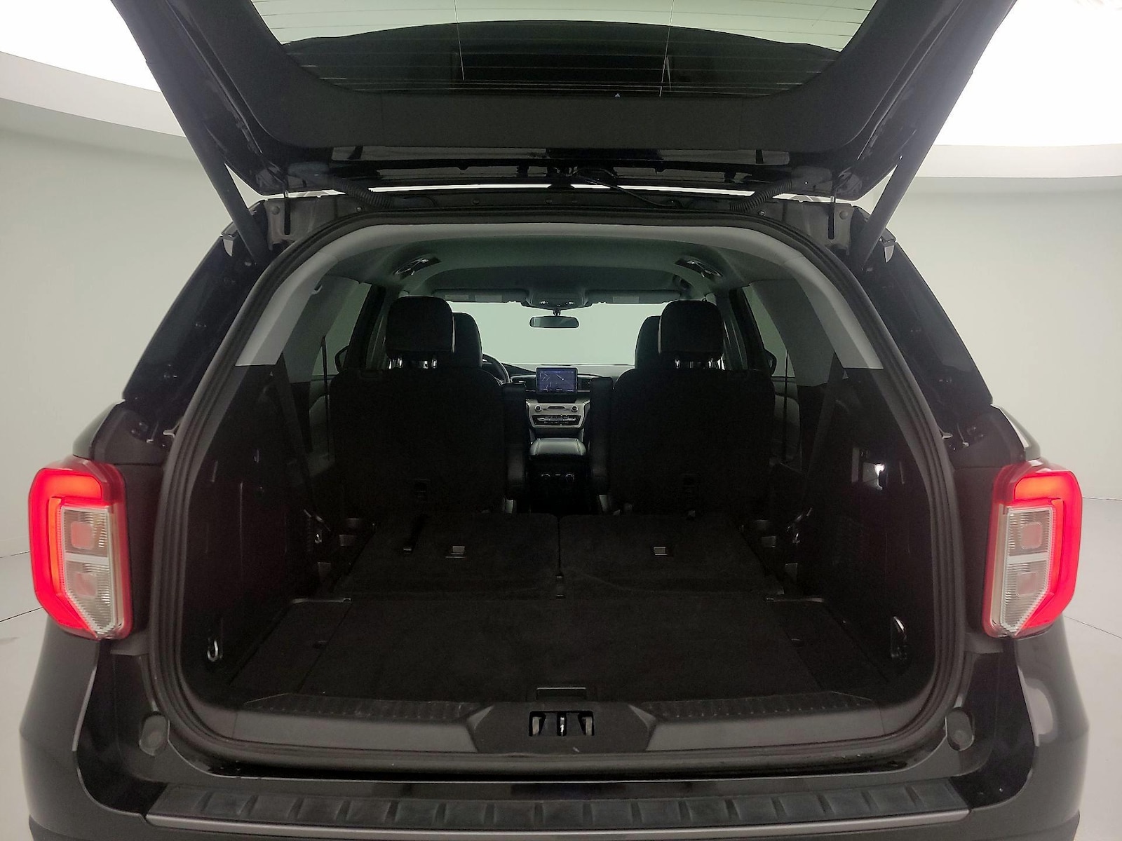 2024 Ford Explorer XLT - Photo 24