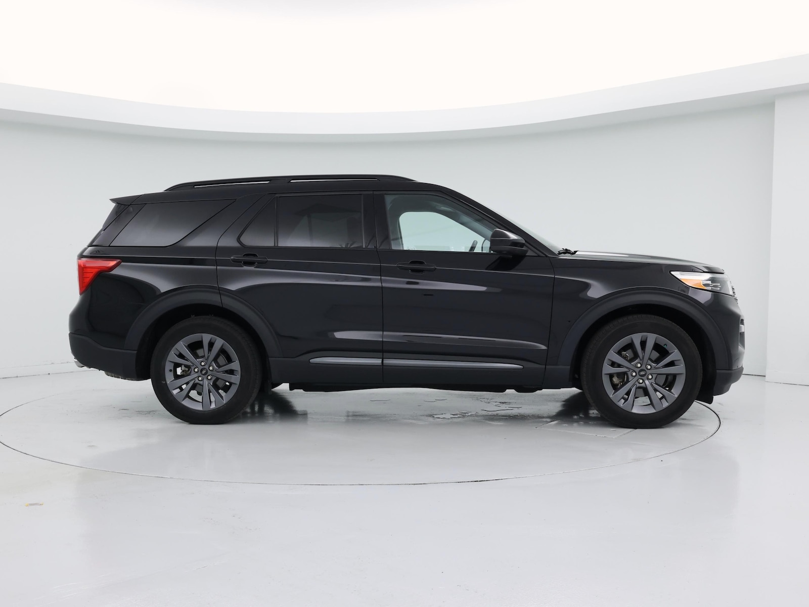 2024 Ford Explorer XLT - Photo 8