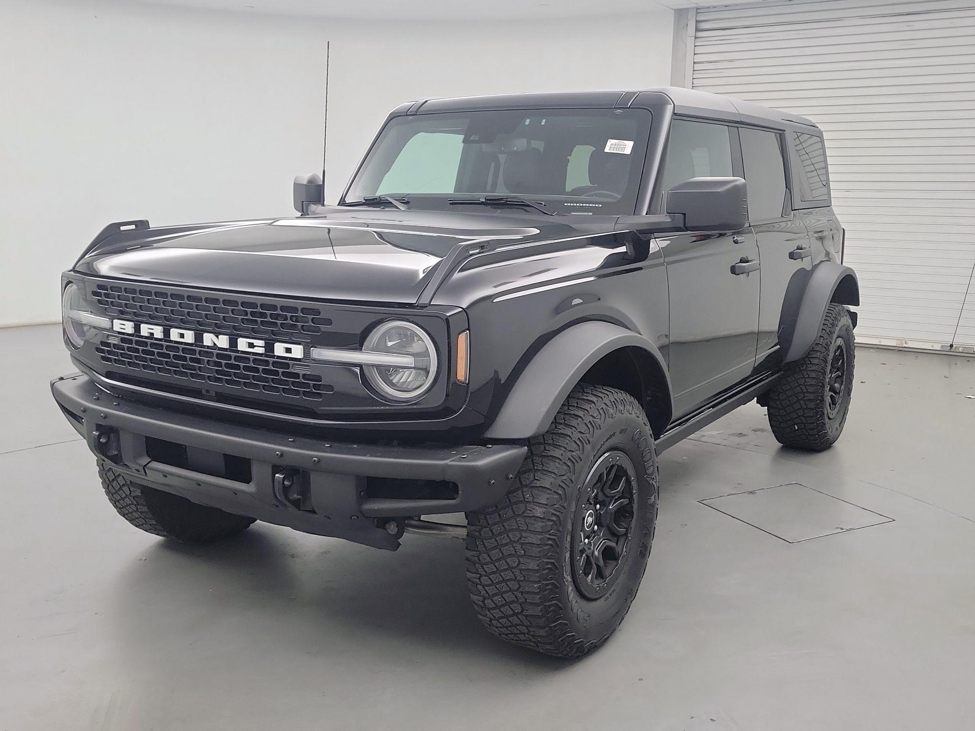Thumbnail: 2023 Ford Bronco - 3