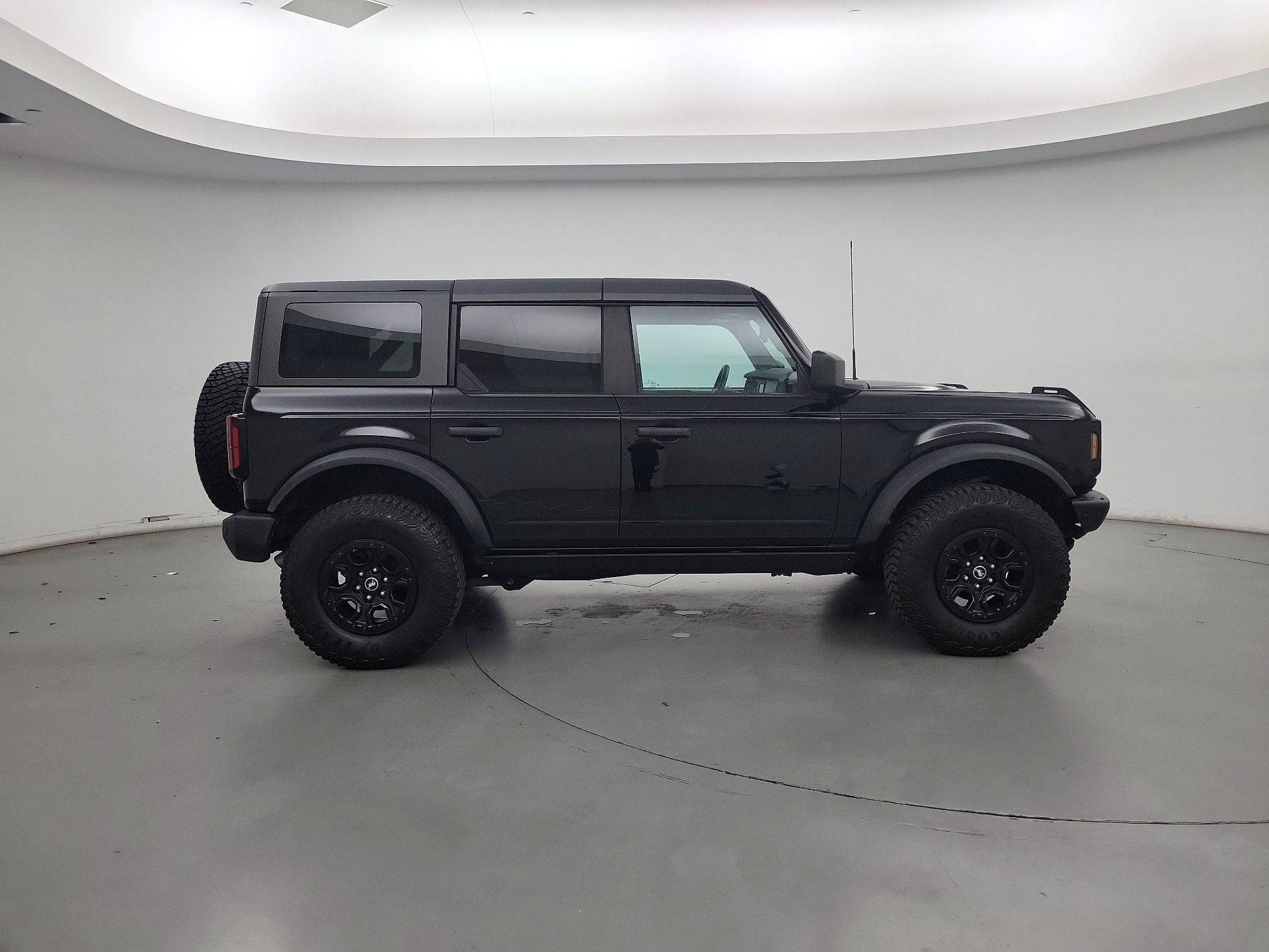 Thumbnail: 2023 Ford Bronco - 4