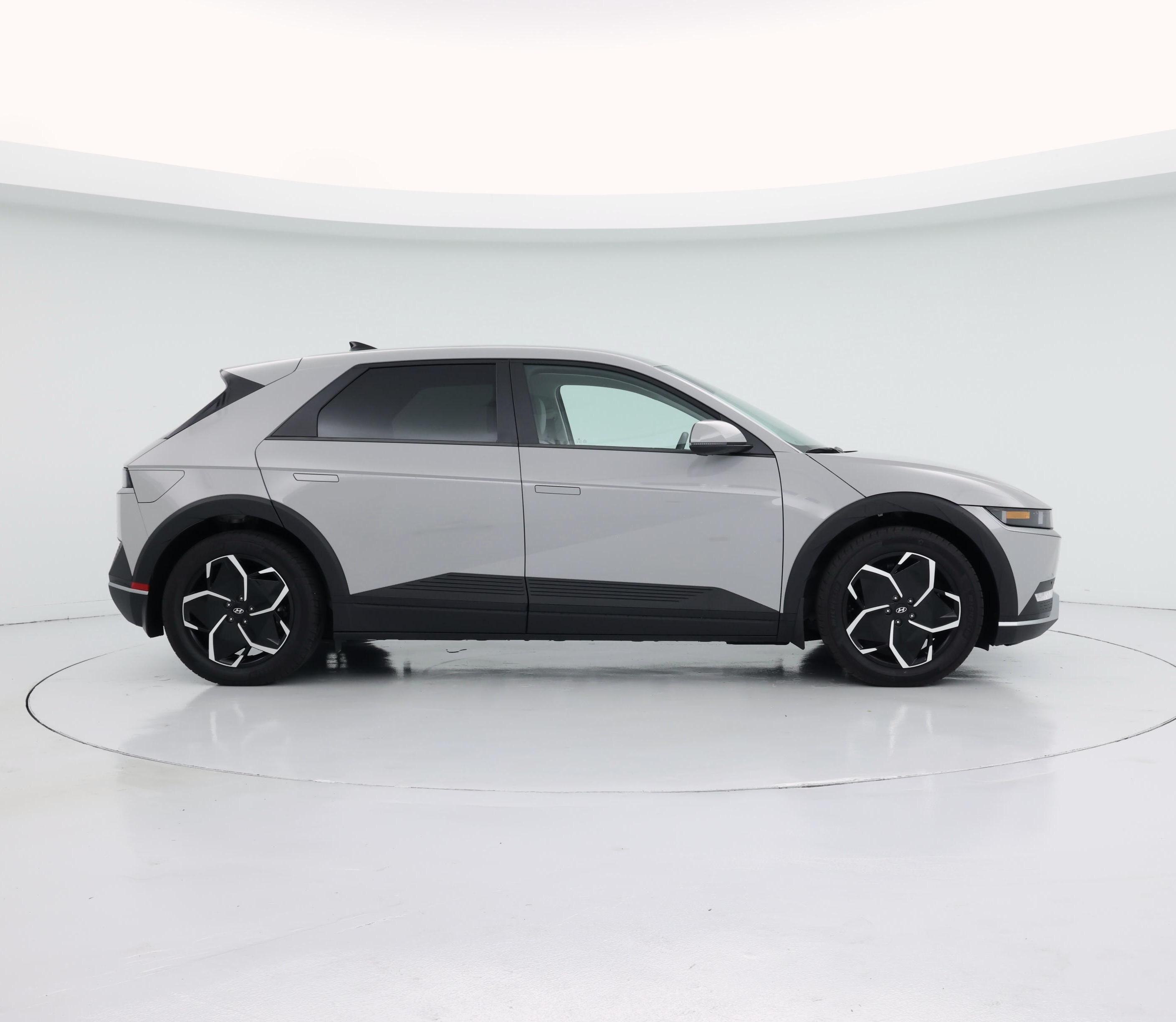 Thumbnail: 2023 Hyundai Ioniq 5 - 7