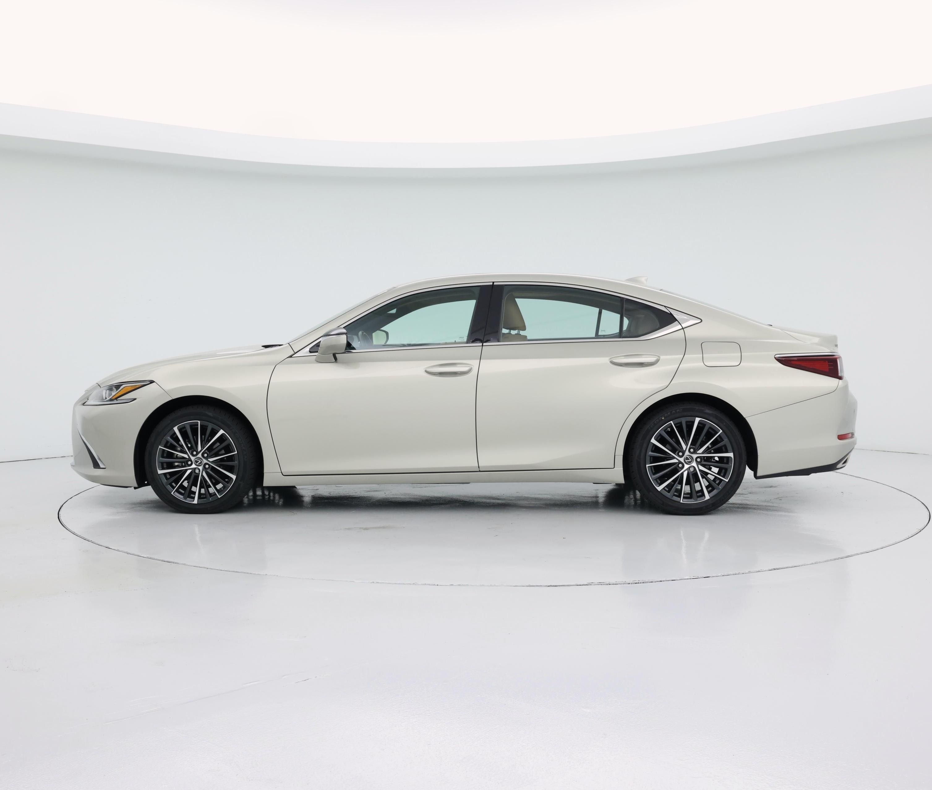 Thumbnail: 2024 Lexus ES - 3