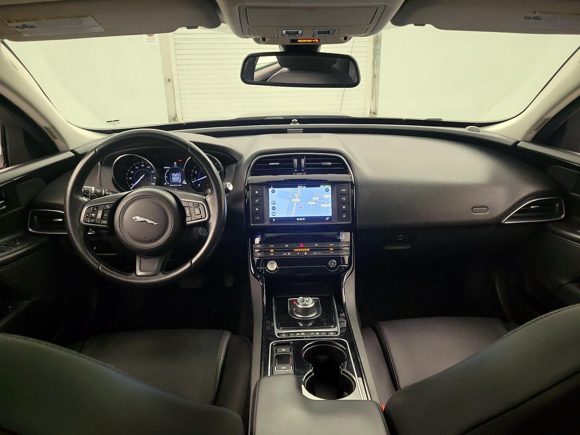 Thumbnail: 2017 Jaguar XE - 9