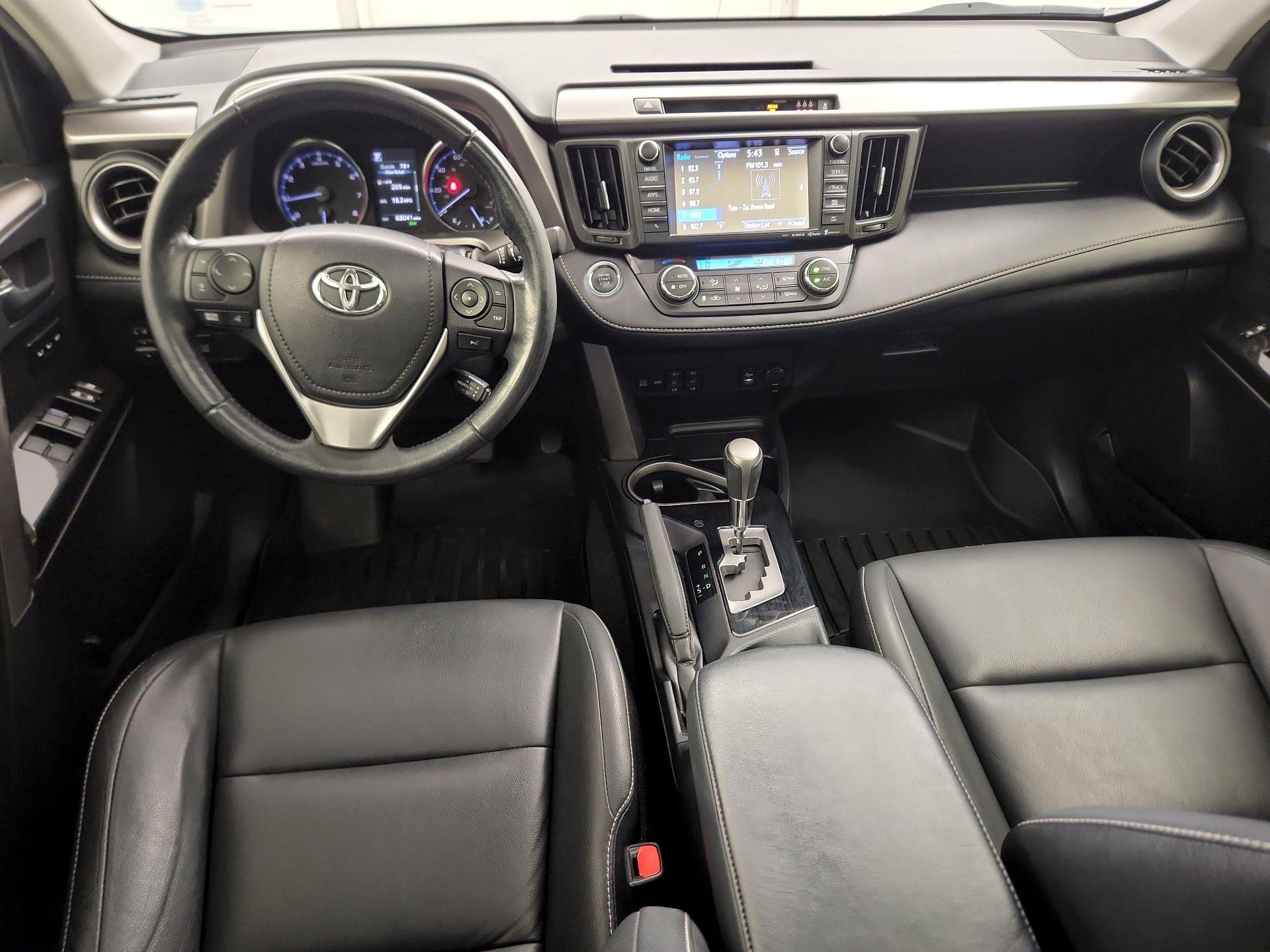 Thumbnail: 2018 Toyota RAV4 - 9