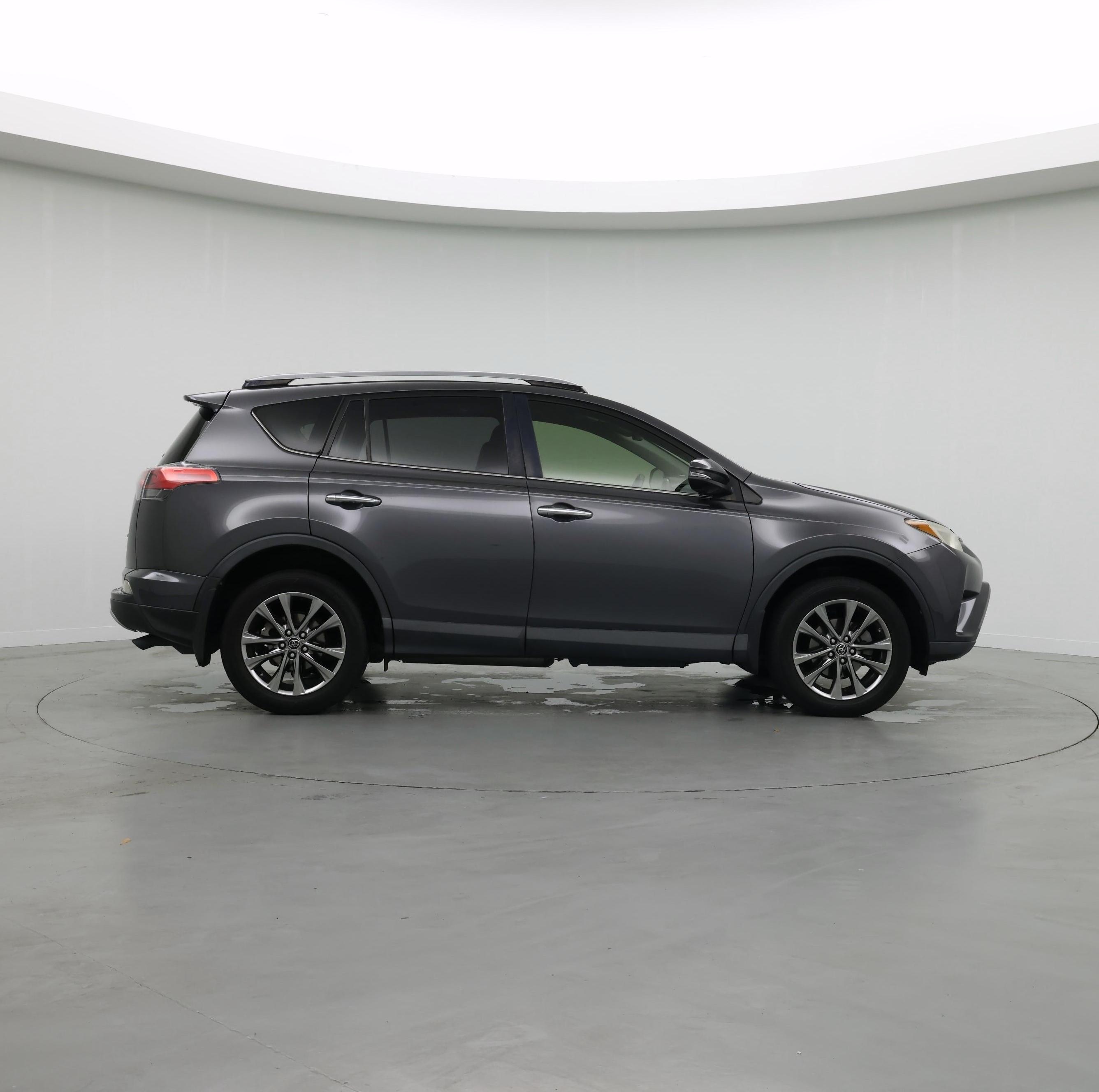 Thumbnail: 2018 Toyota RAV4 - 7