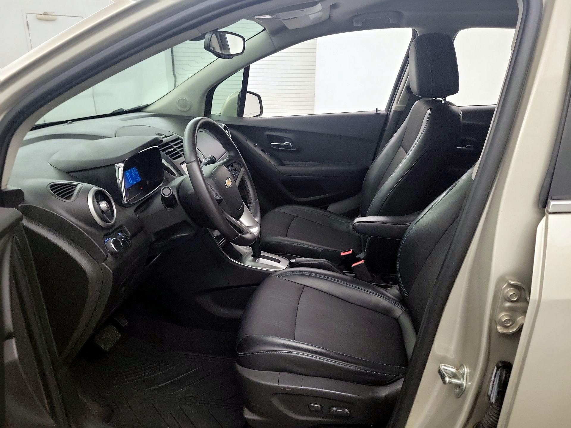 Thumbnail: 2016 Chevrolet Trax - 9