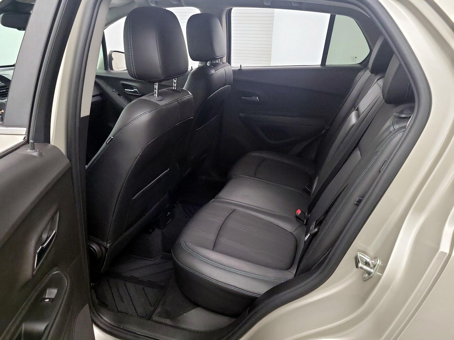 Thumbnail: 2016 Chevrolet Trax - 17