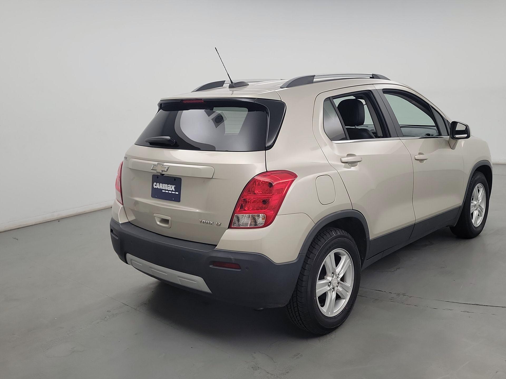 Thumbnail: 2016 Chevrolet Trax - 5