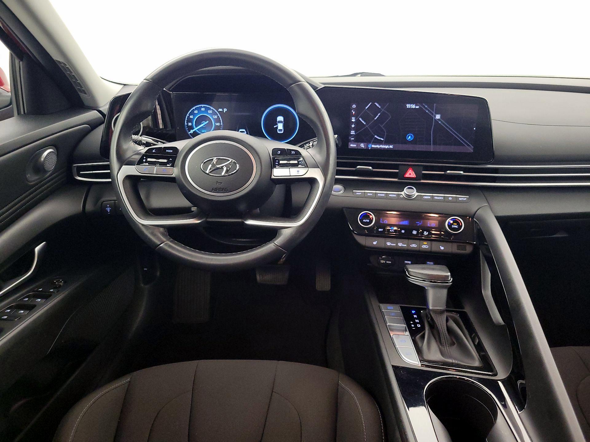 Thumbnail: 2023 Hyundai Elantra - 10