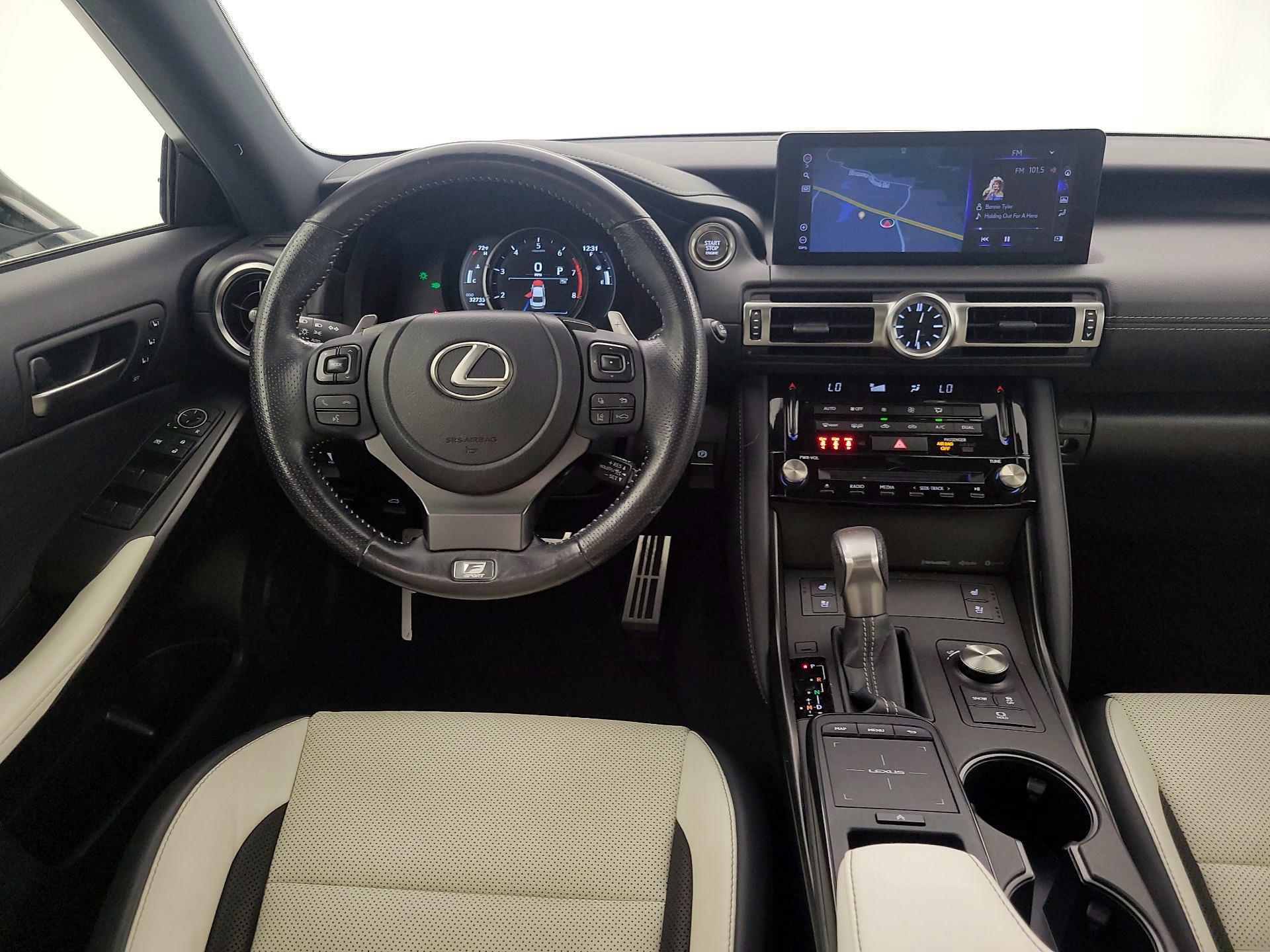 Thumbnail: 2022 Lexus IS - 10