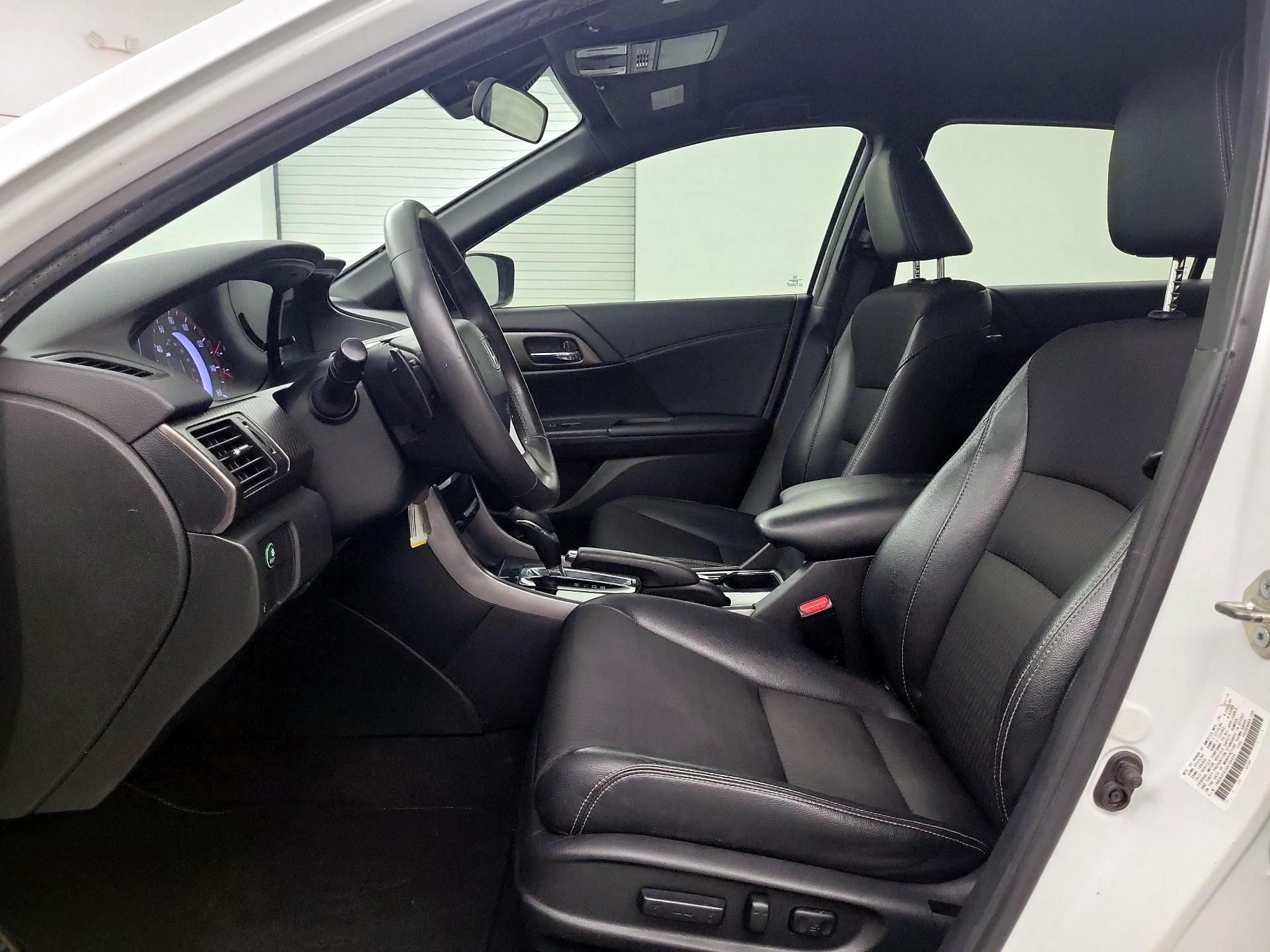 Thumbnail: 2016 Honda Accord - 9